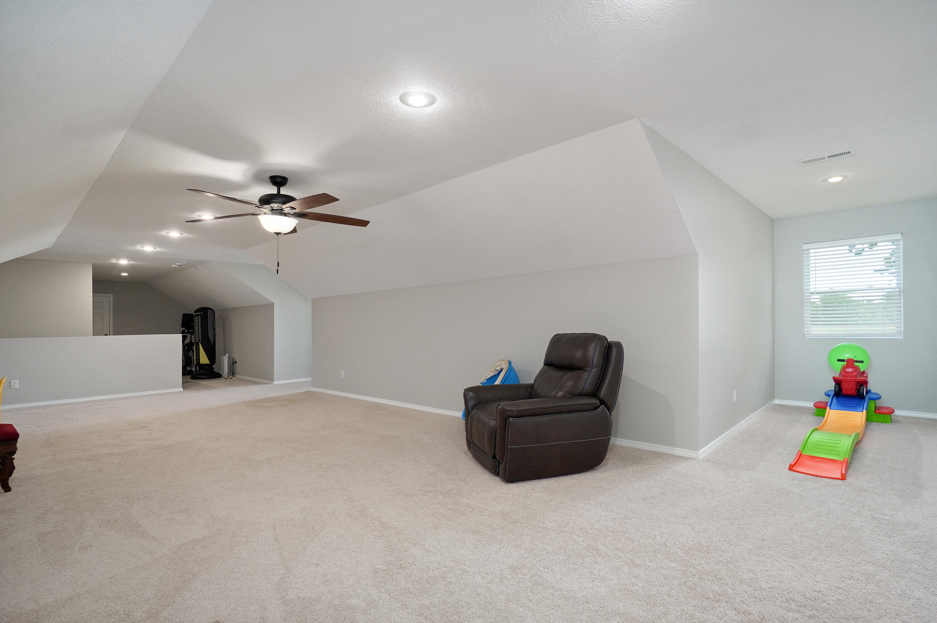 Christian-Not in List - Residential