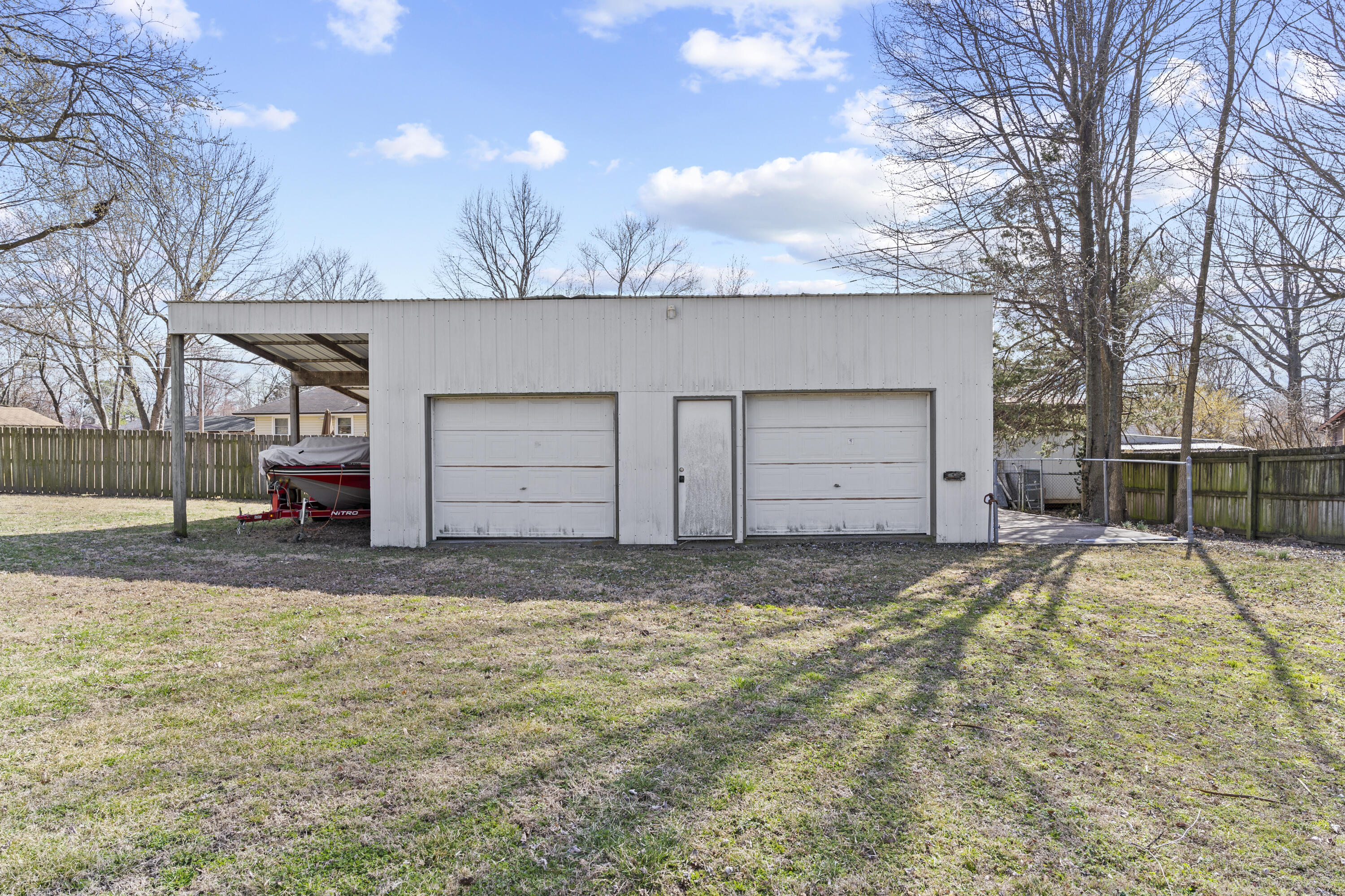 Lurvey's Ridgecrest - Residential