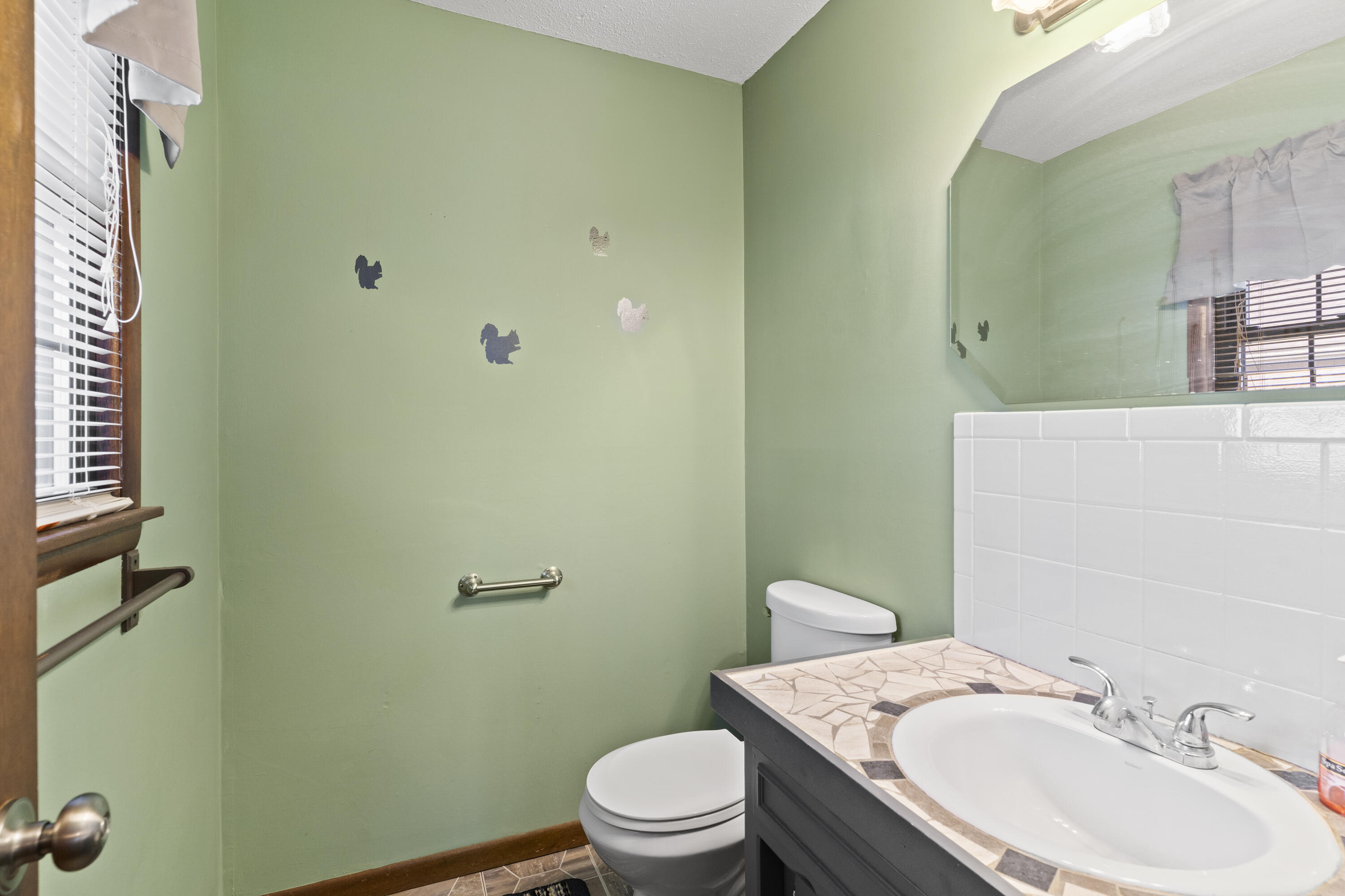 Lurvey's Ridgecrest - Residential