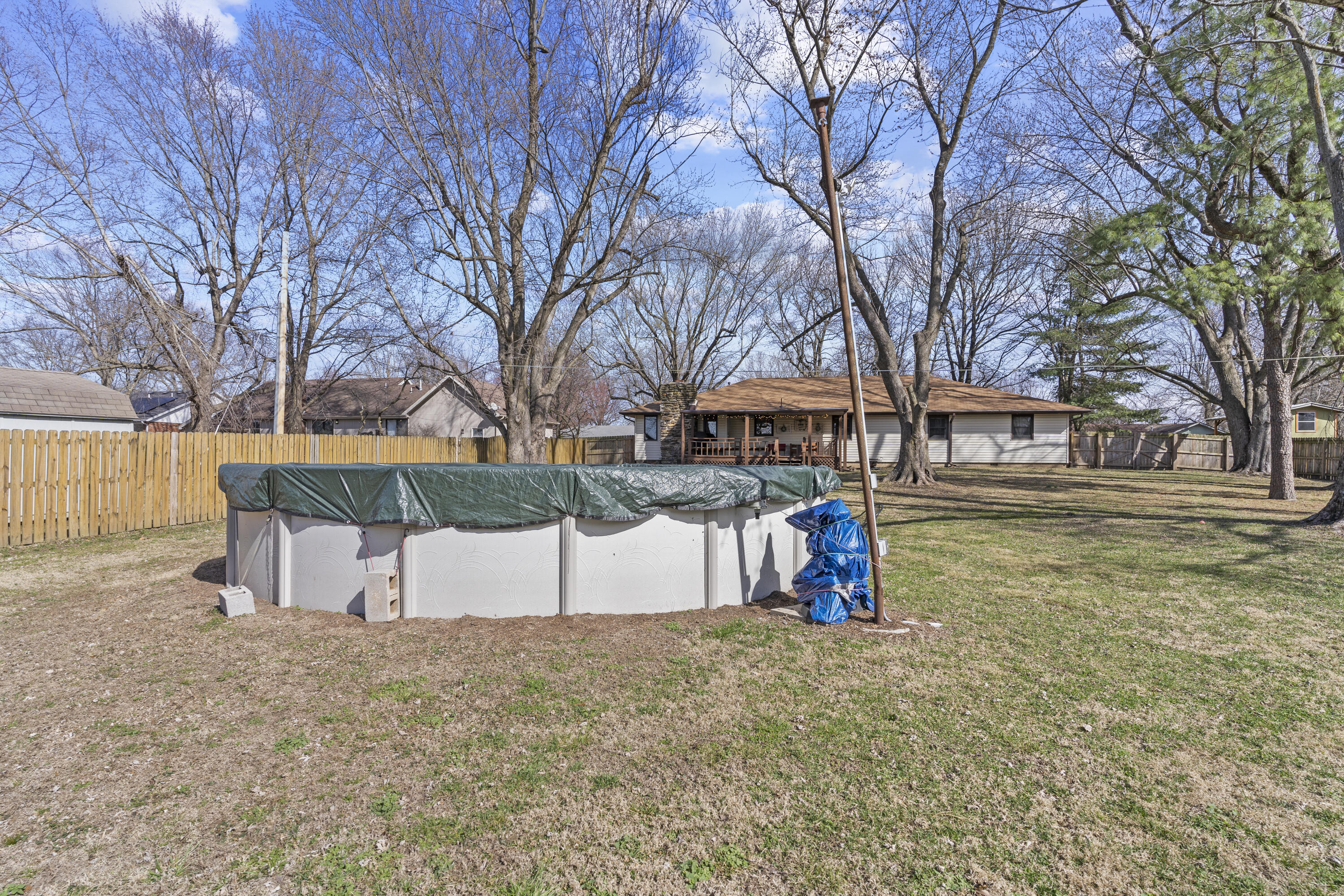 Lurvey's Ridgecrest - Residential