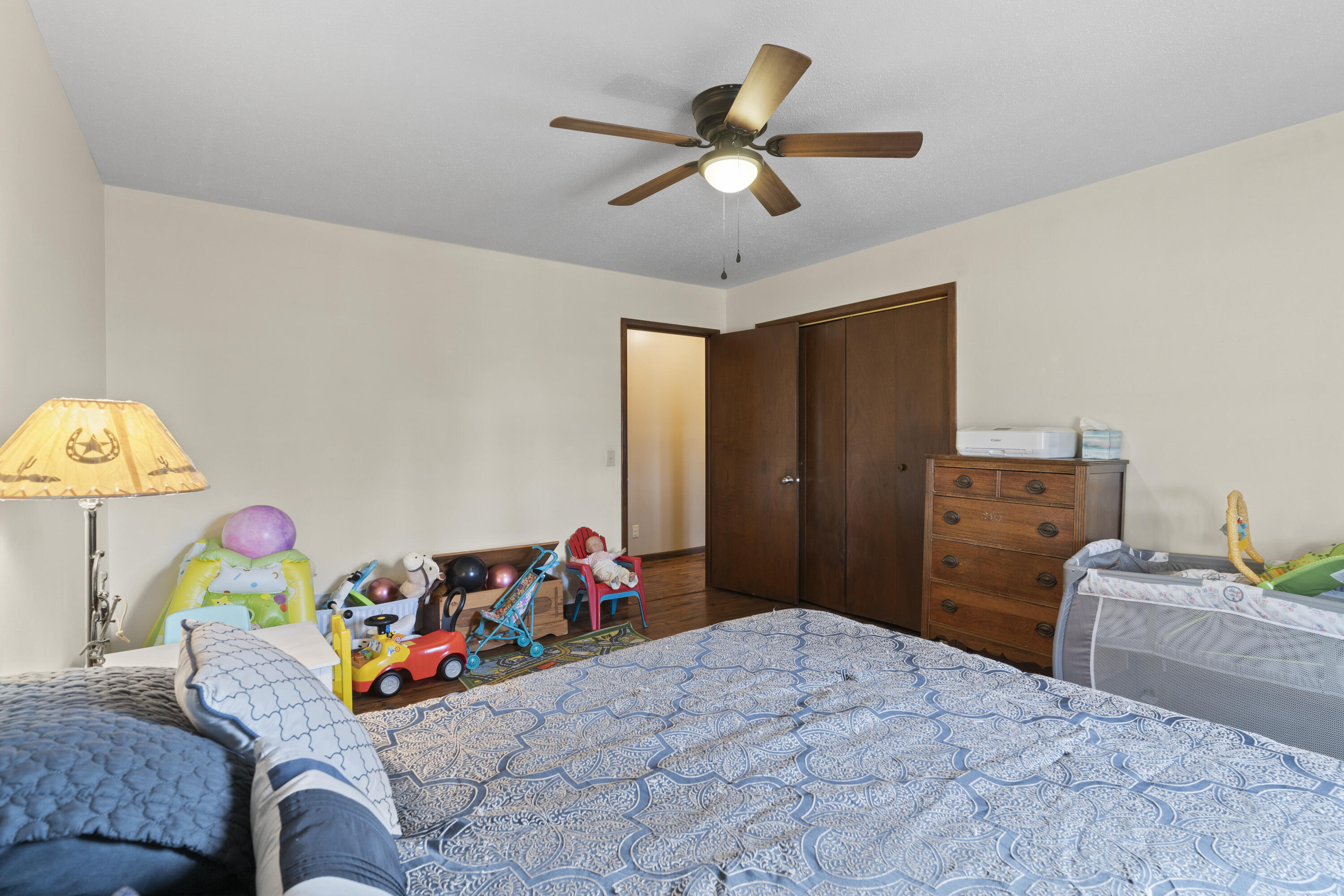 Lurvey's Ridgecrest - Residential