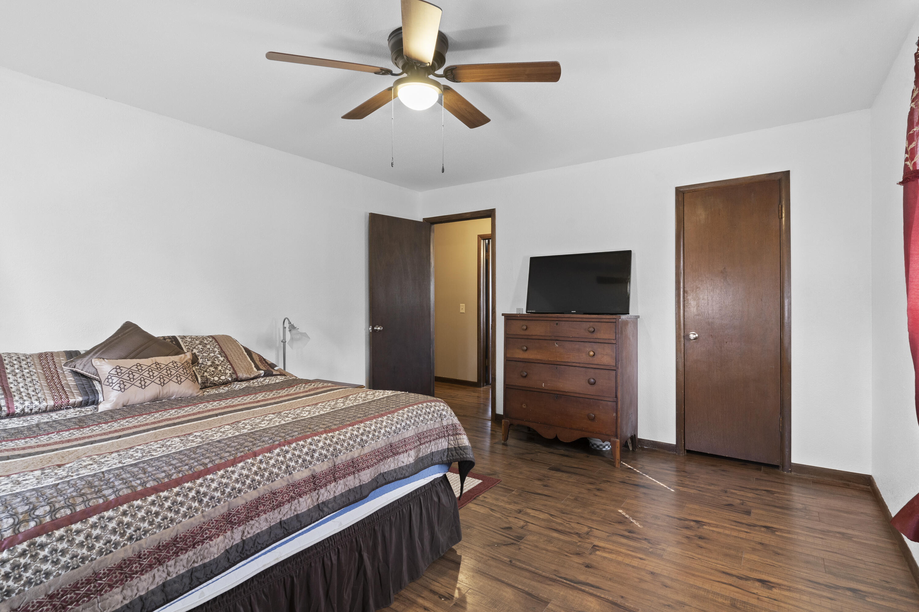 Lurvey's Ridgecrest - Residential