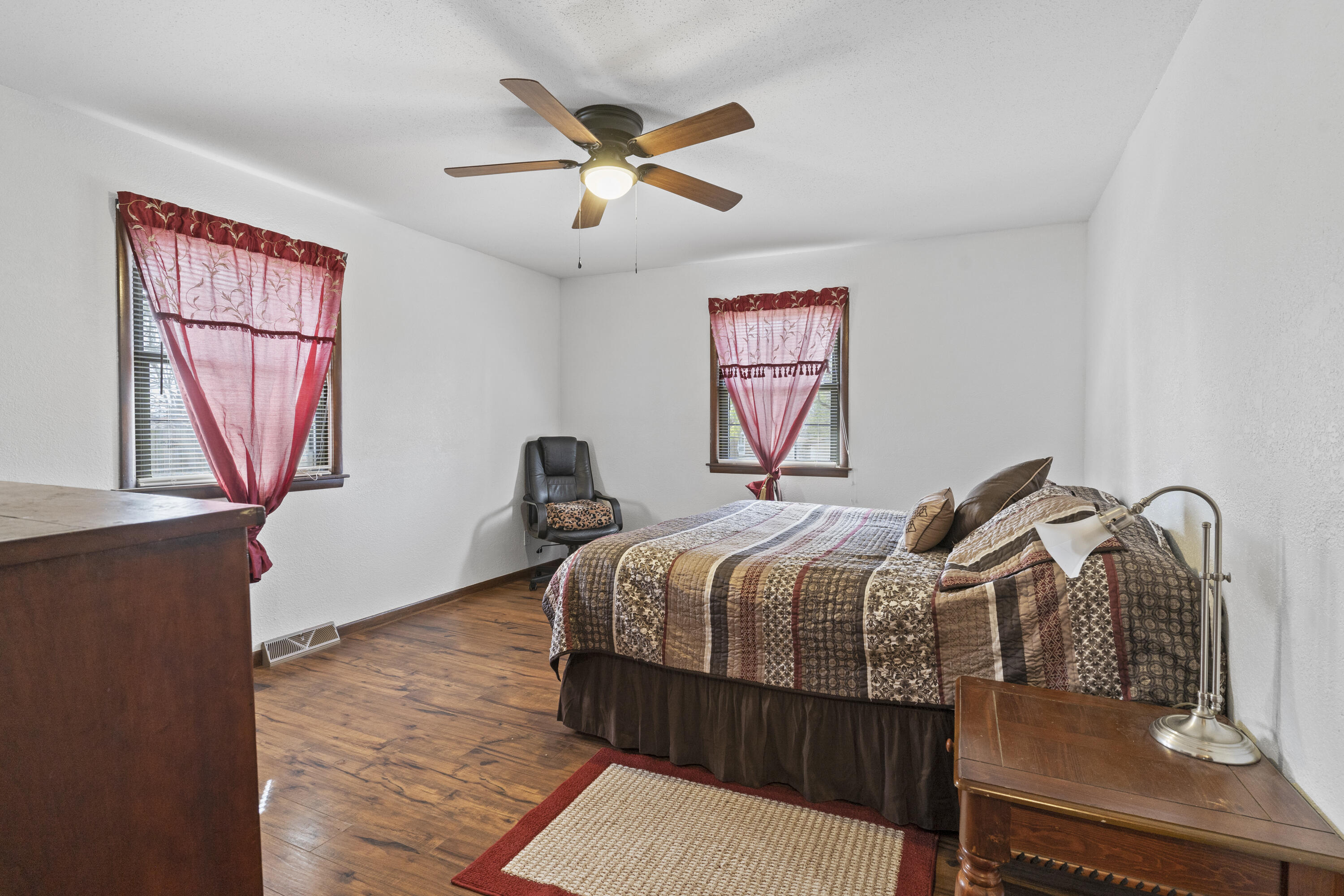 Lurvey's Ridgecrest - Residential