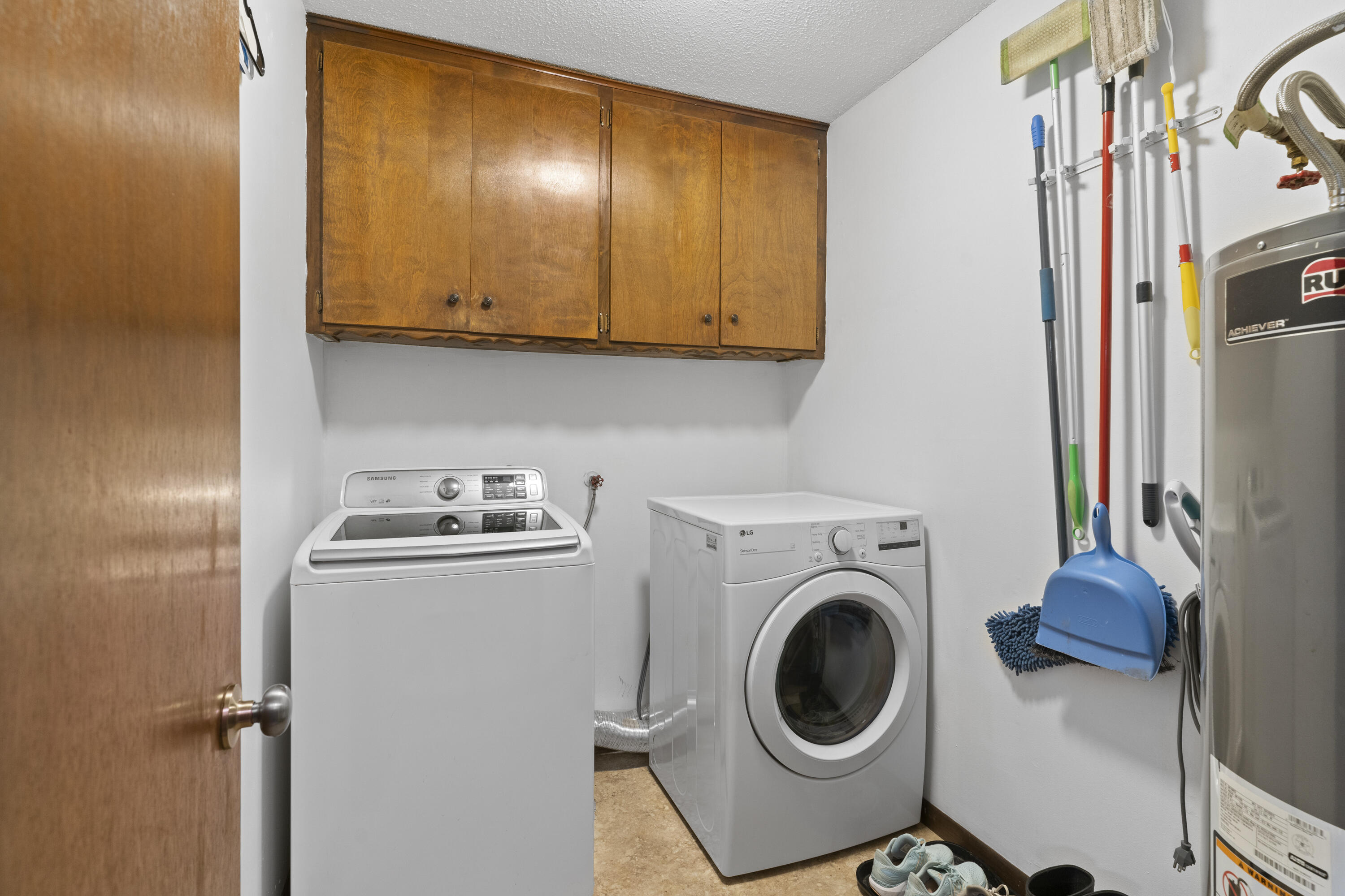 Lurvey's Ridgecrest - Residential