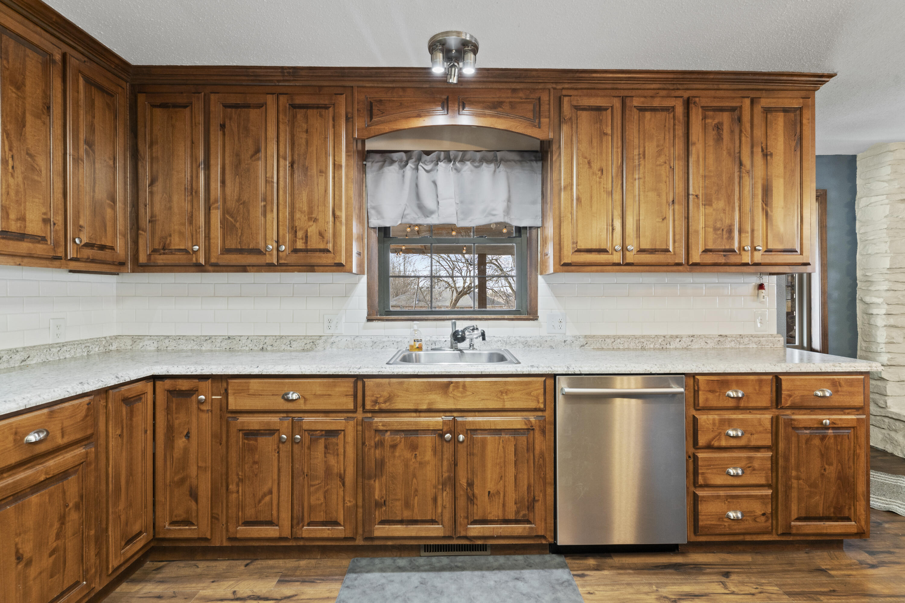 Lurvey's Ridgecrest - Residential