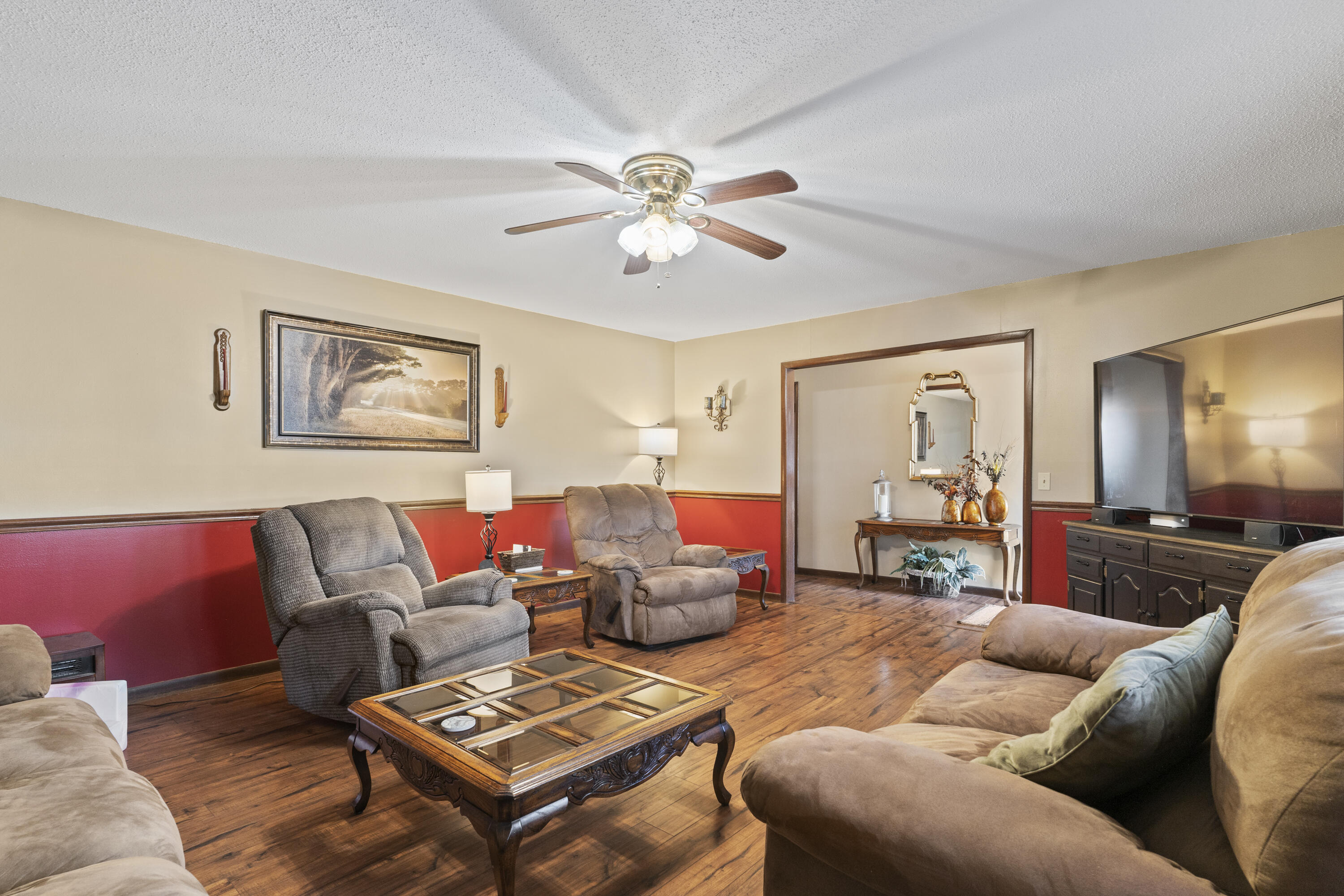 Lurvey's Ridgecrest - Residential