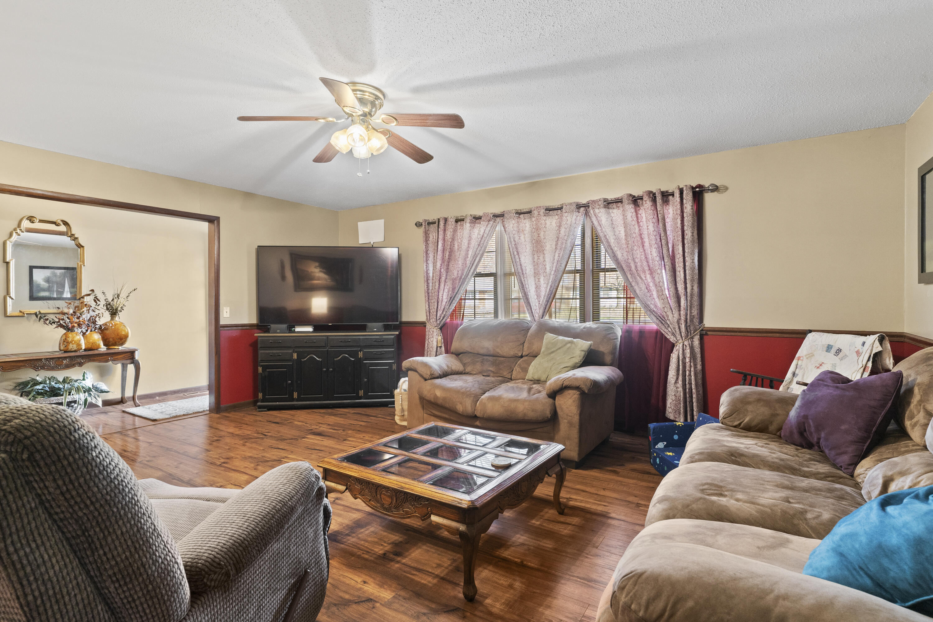 Lurvey's Ridgecrest - Residential