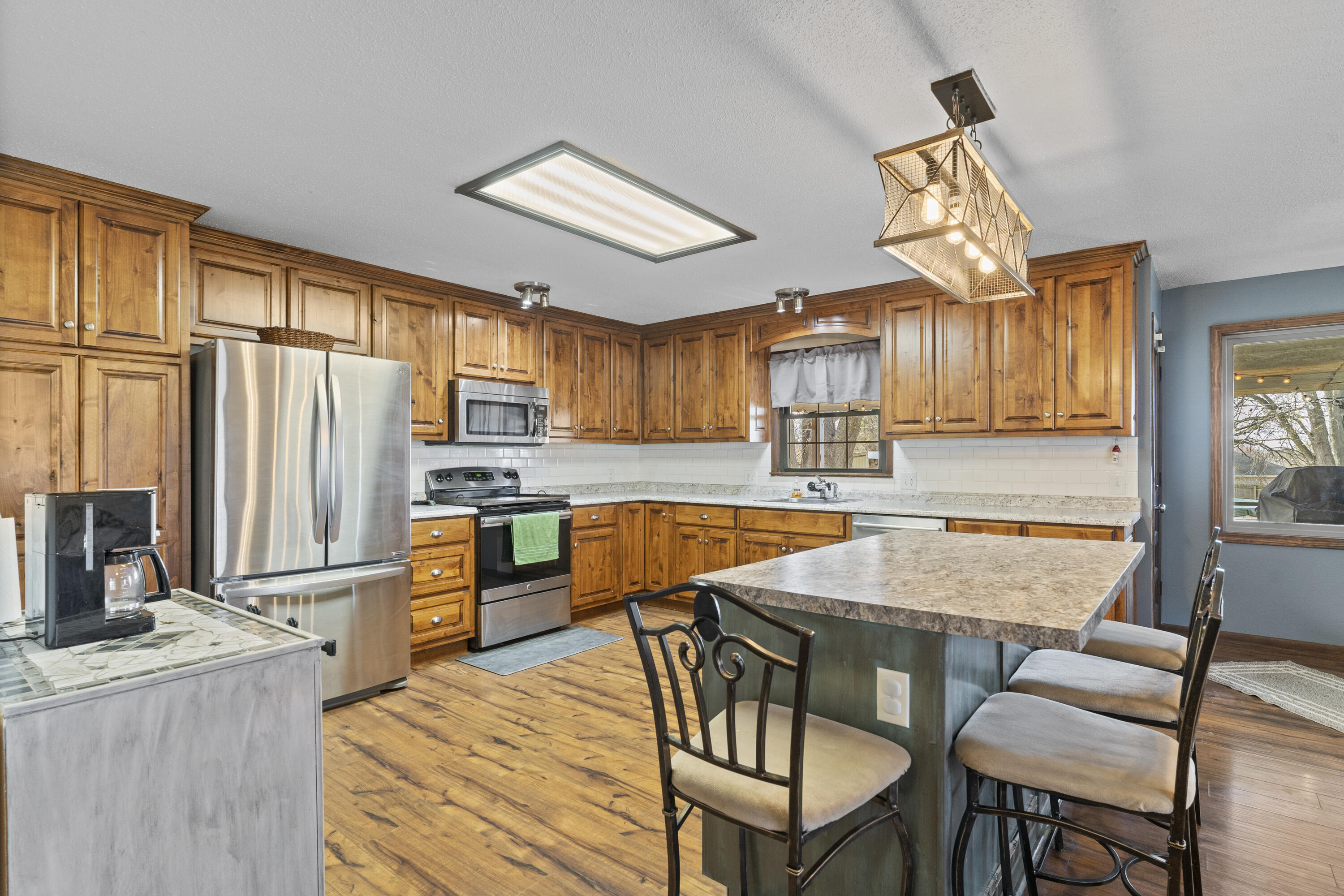 Lurvey's Ridgecrest - Residential