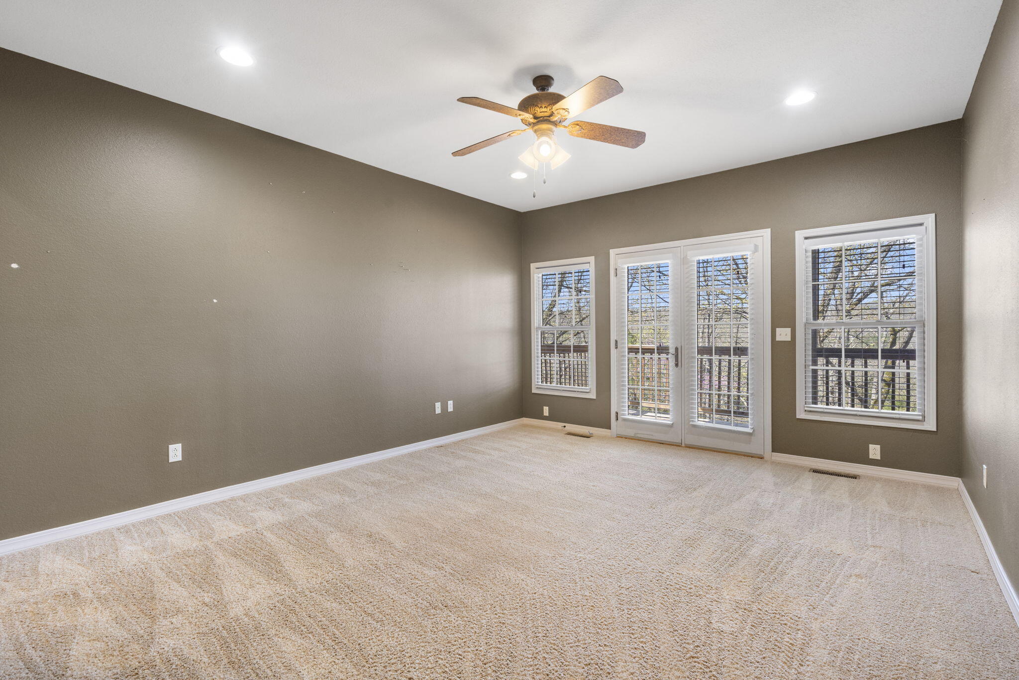 Mills Hollow Estates - Residential