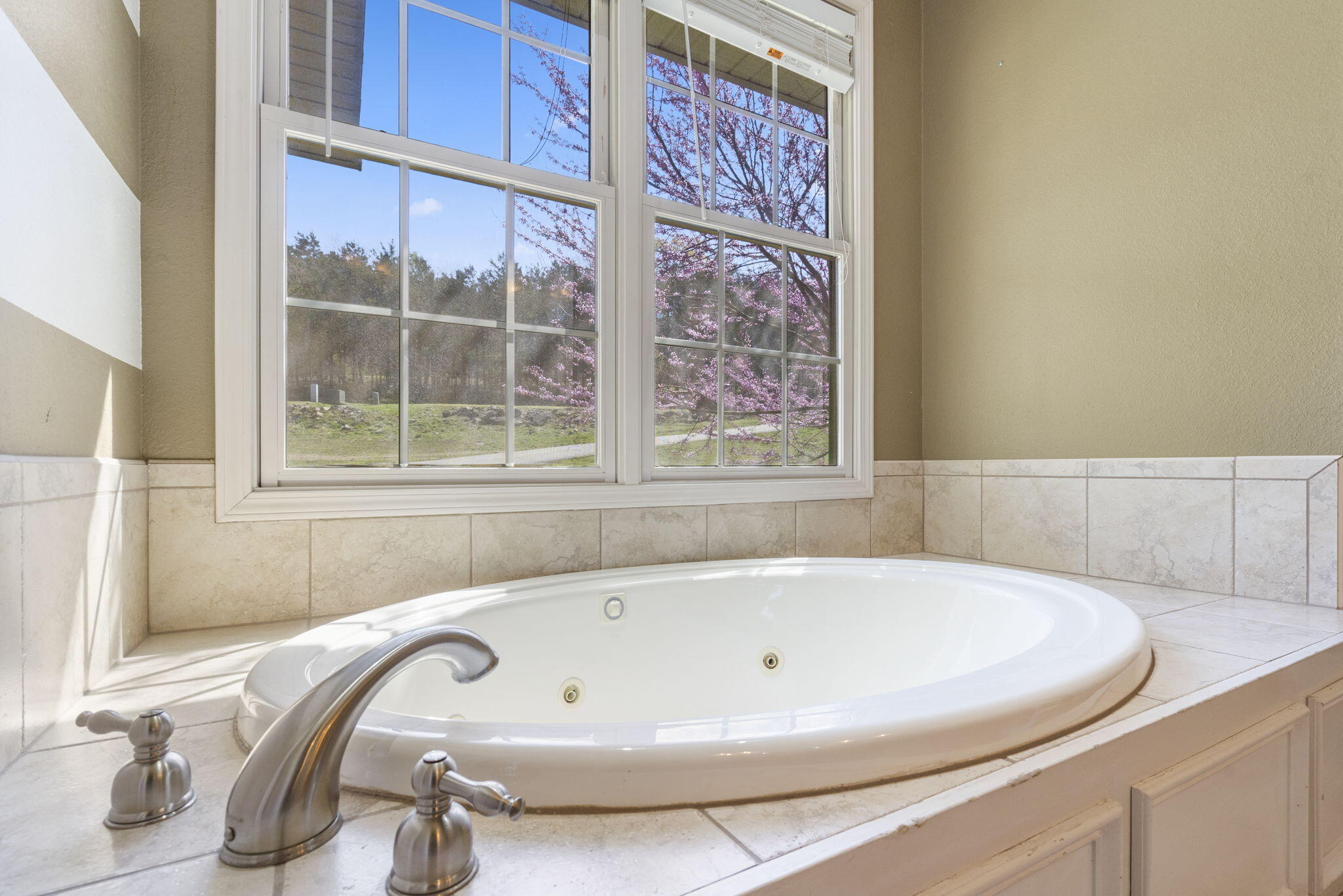 Mills Hollow Estates - Residential