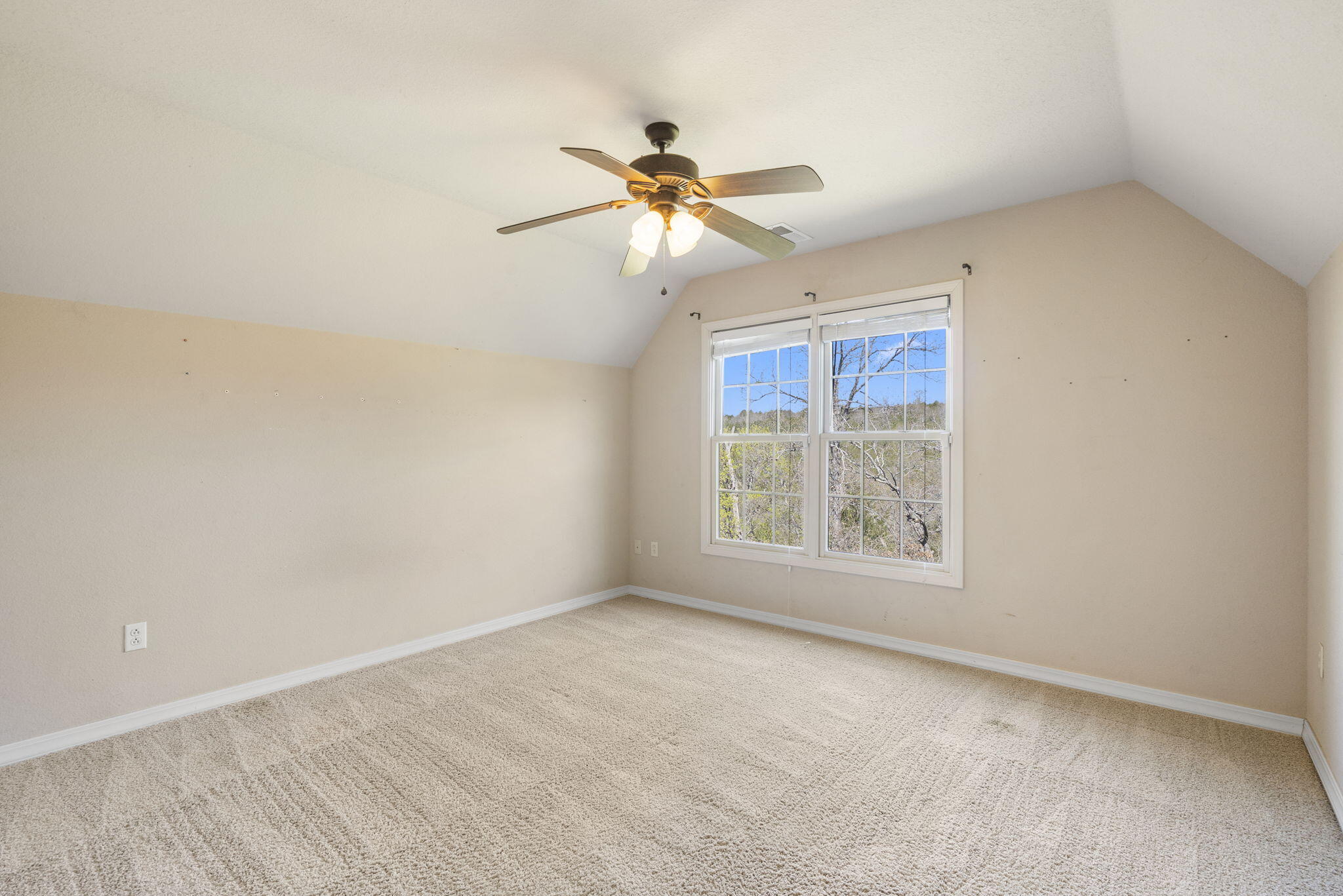 Mills Hollow Estates - Residential