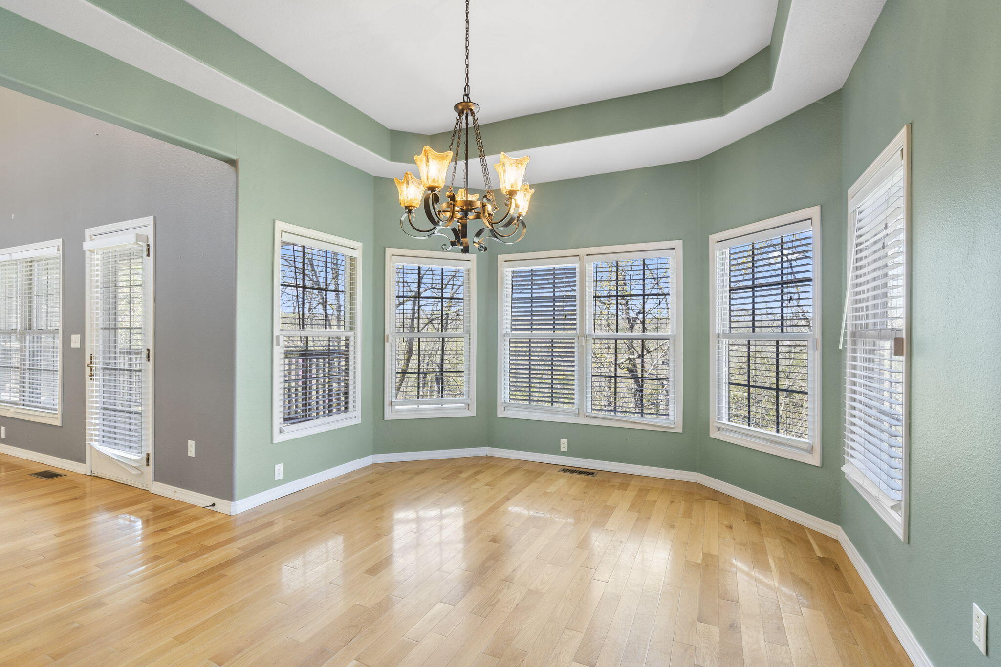 Mills Hollow Estates - Residential