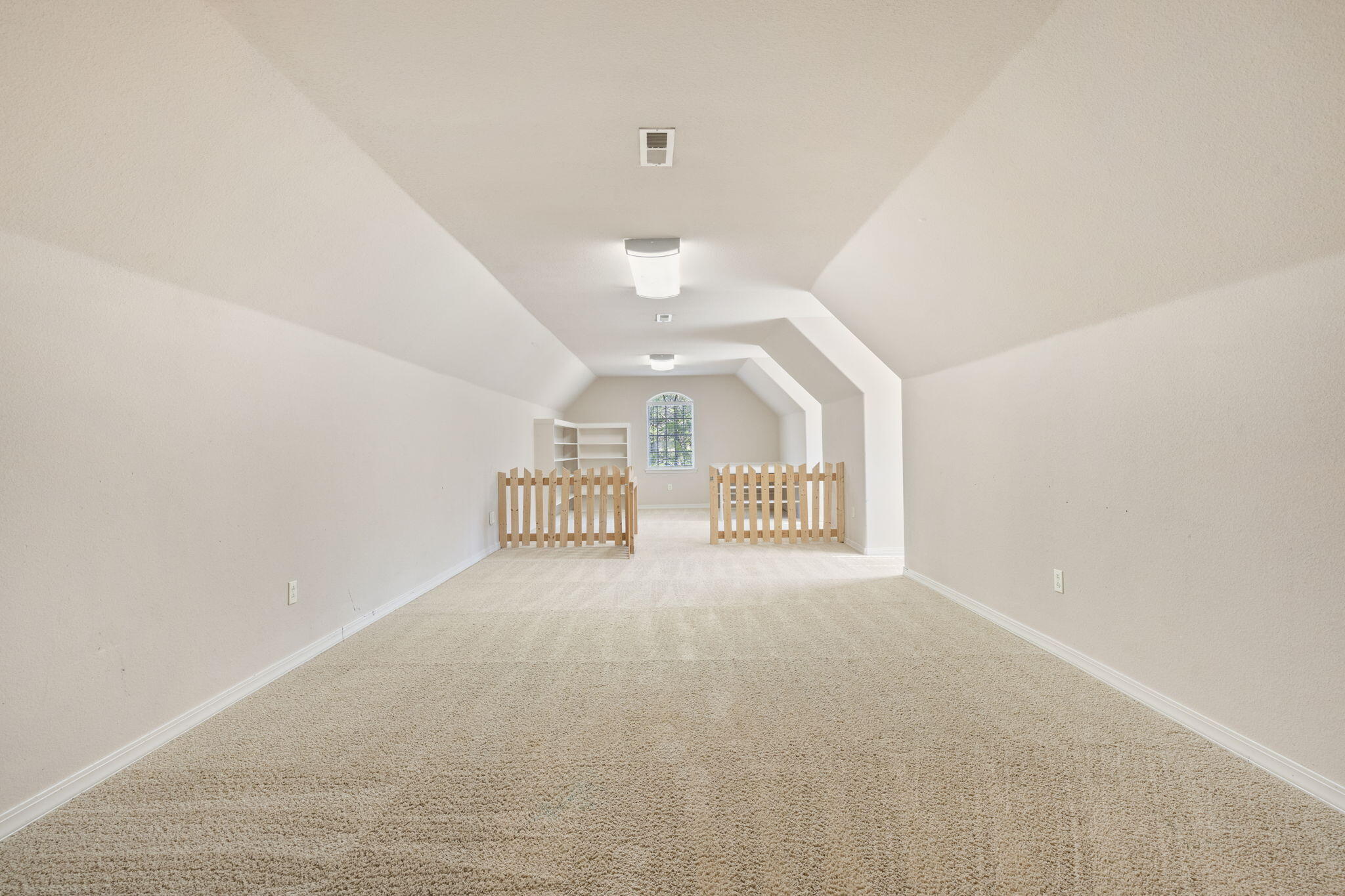 Mills Hollow Estates - Residential