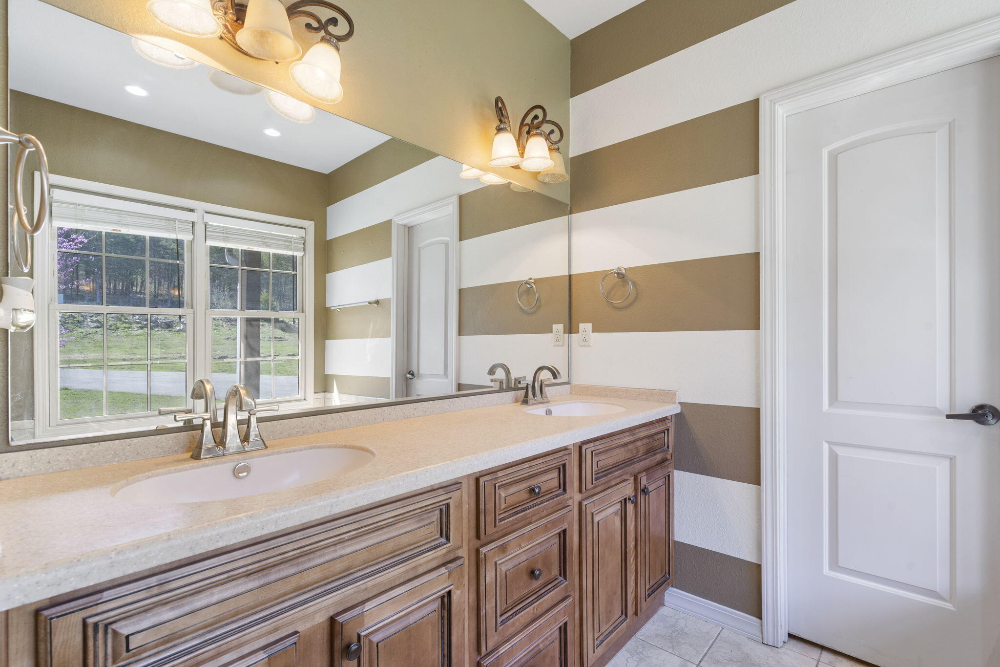 Mills Hollow Estates - Residential