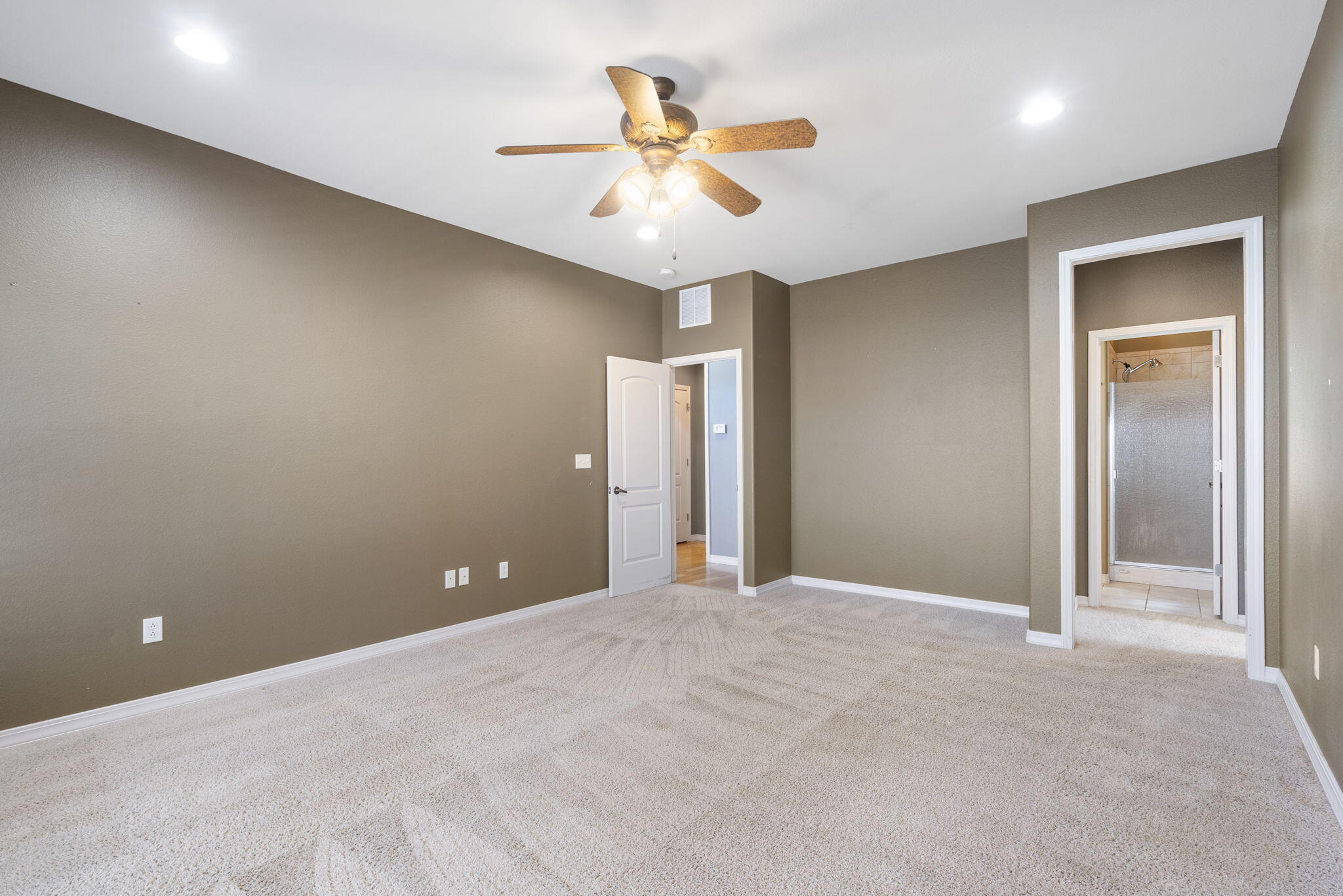 Mills Hollow Estates - Residential