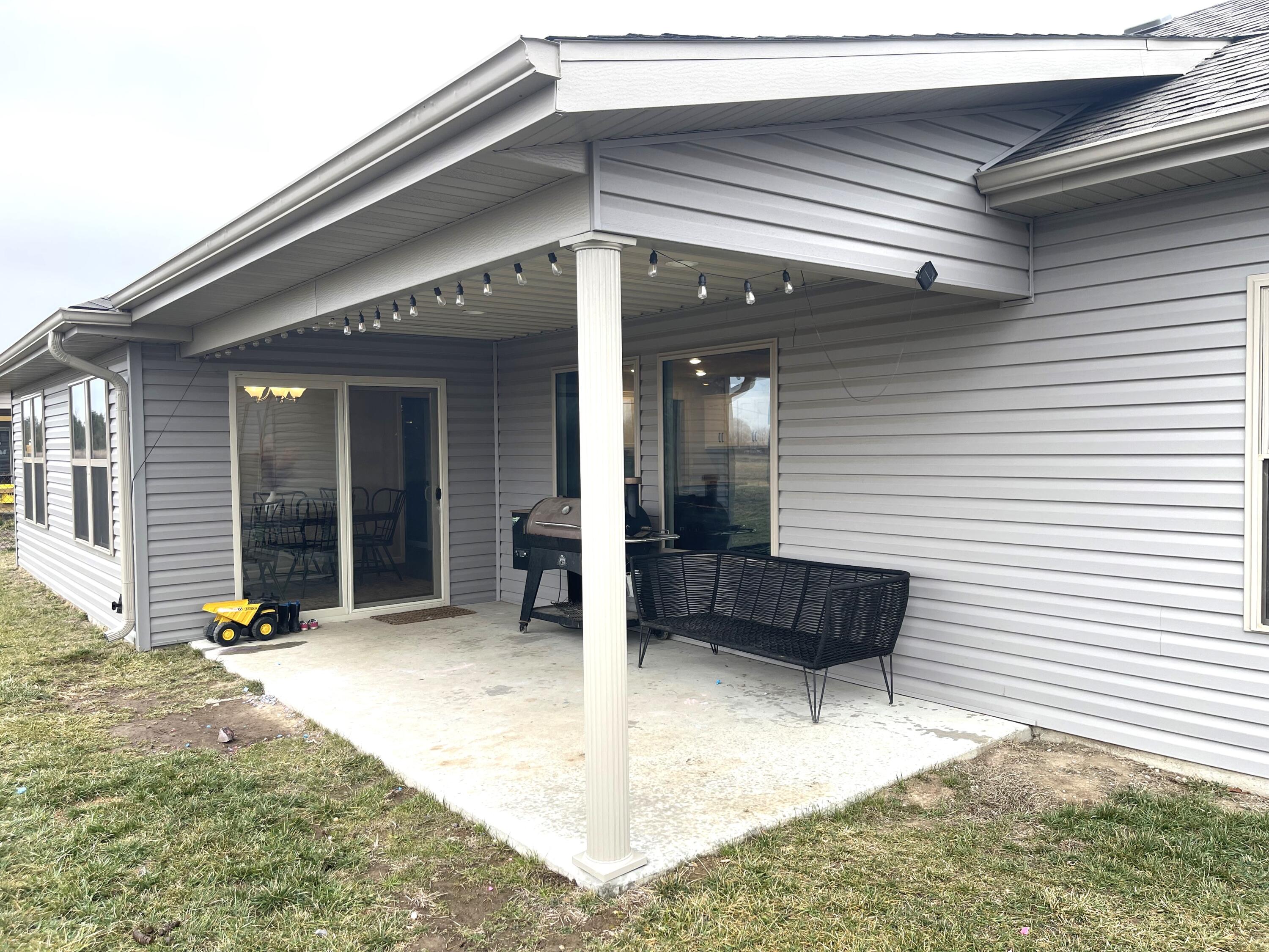 Spring Crest - Residential
