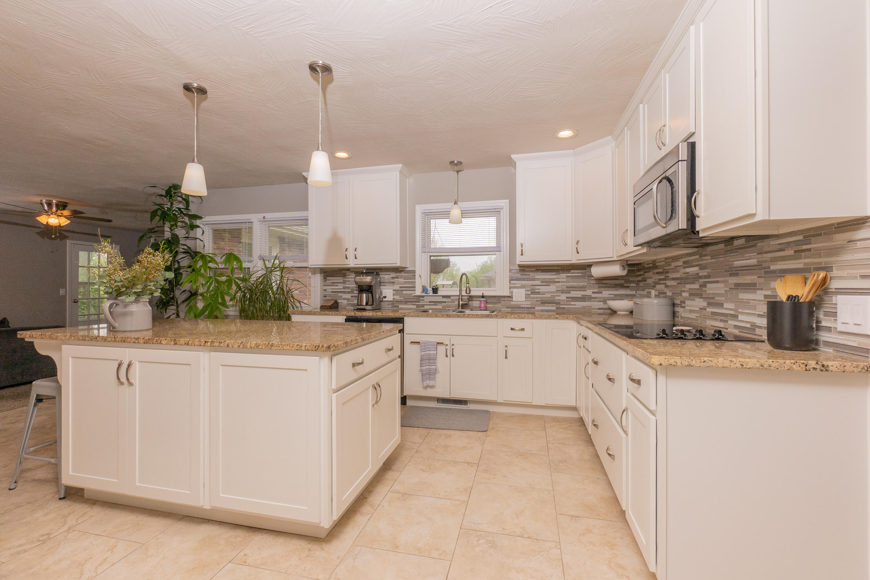 Riverview Est - Residential