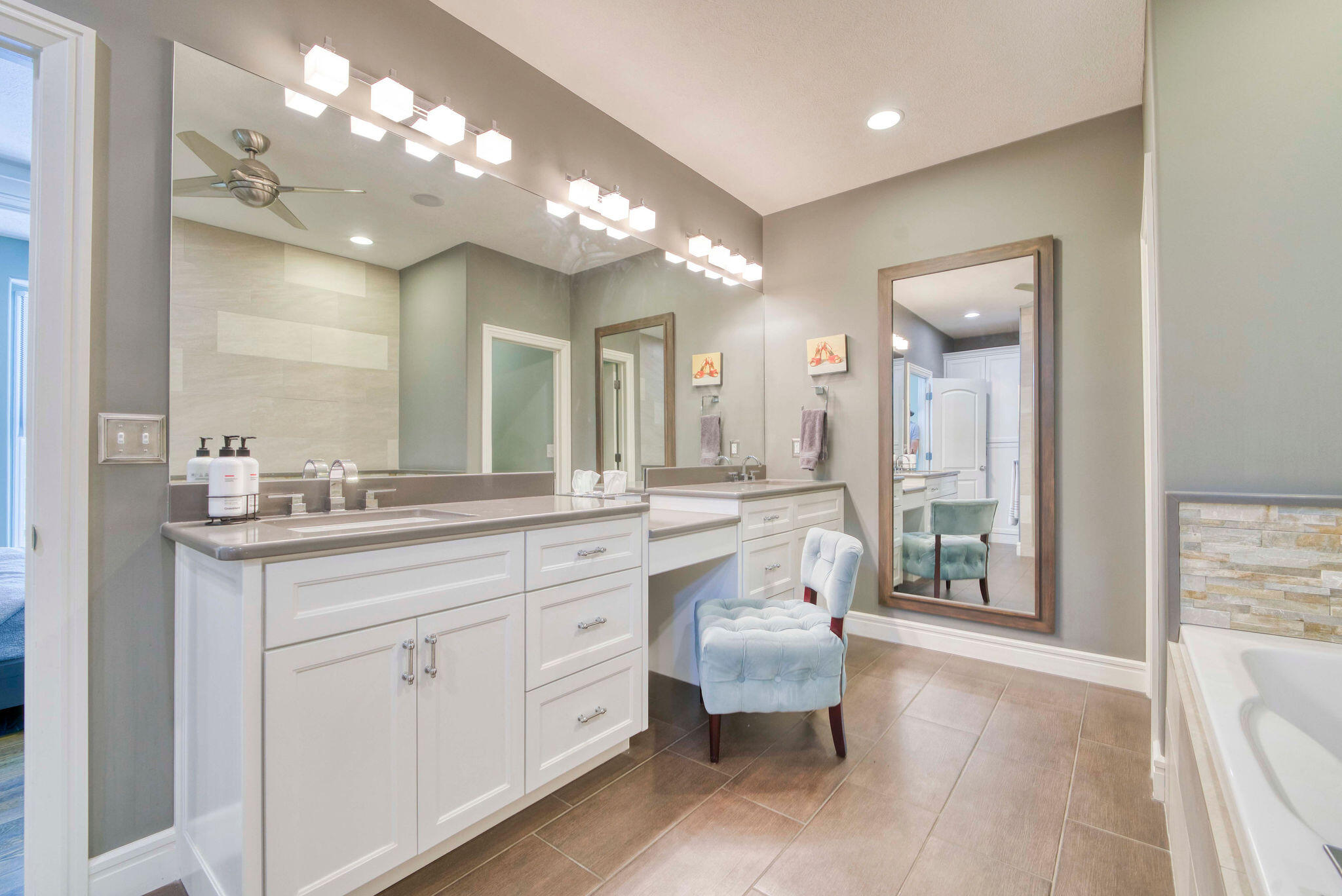 Emerald Pointe - Residential