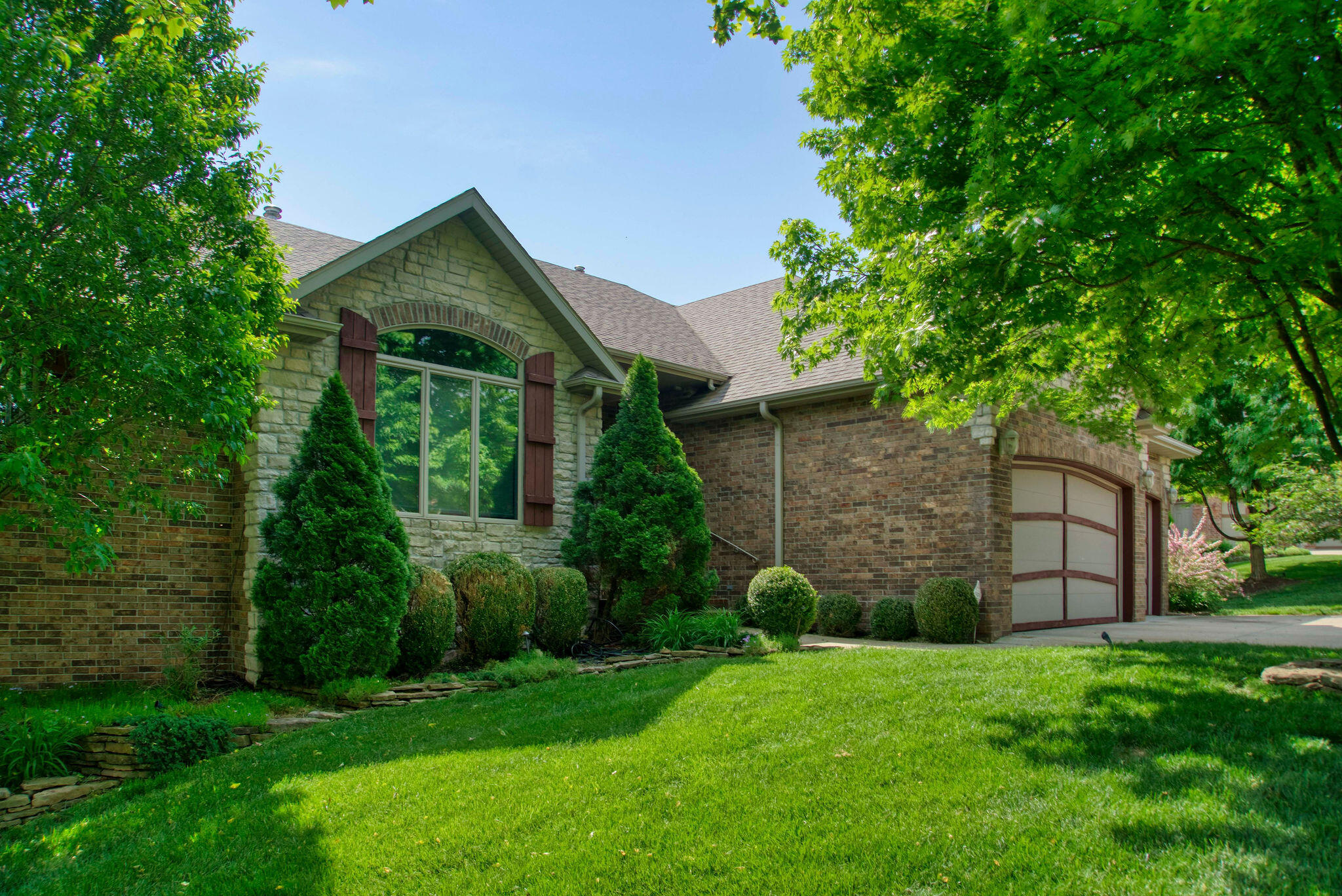Emerald Pointe - Residential