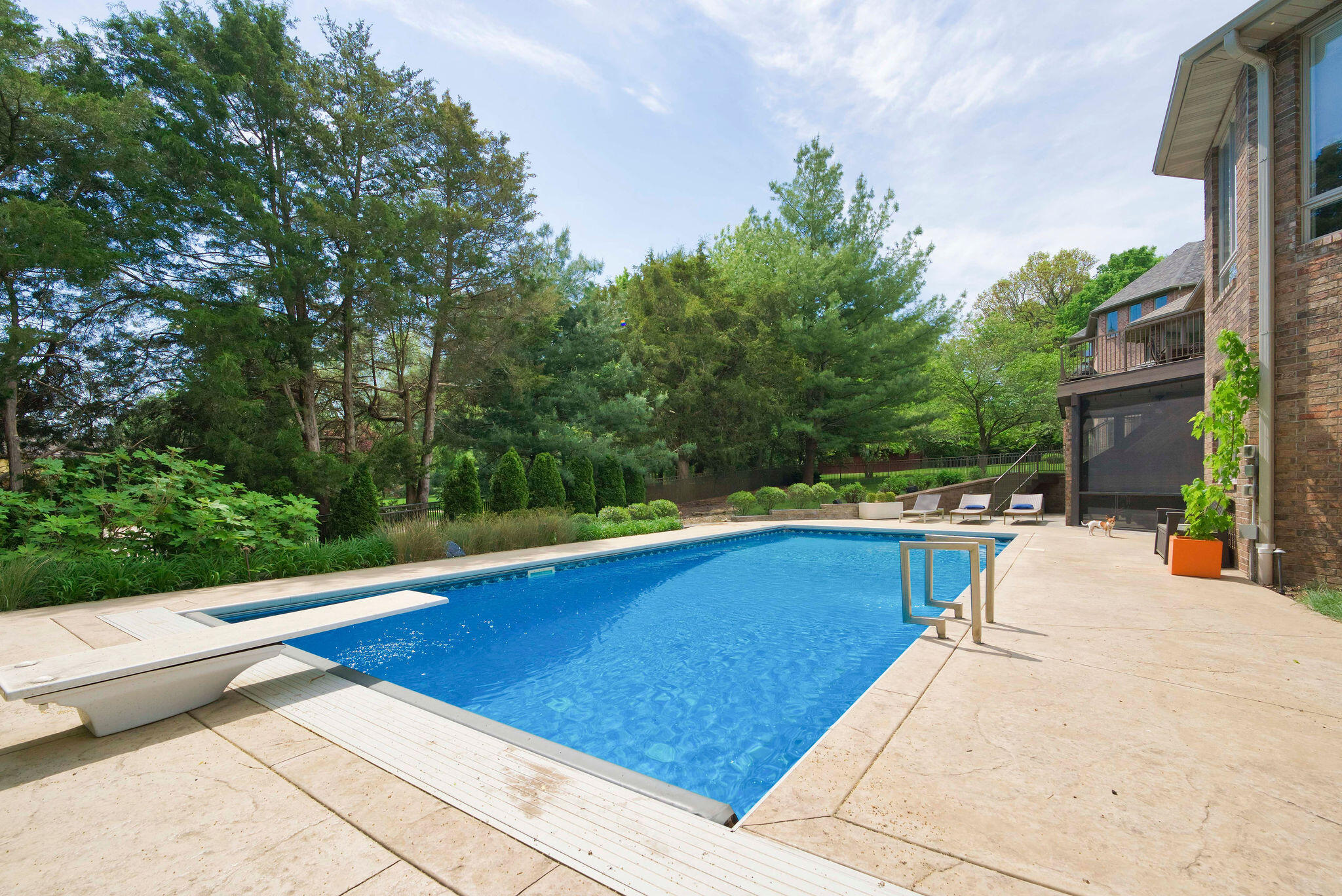 Emerald Pointe - Residential