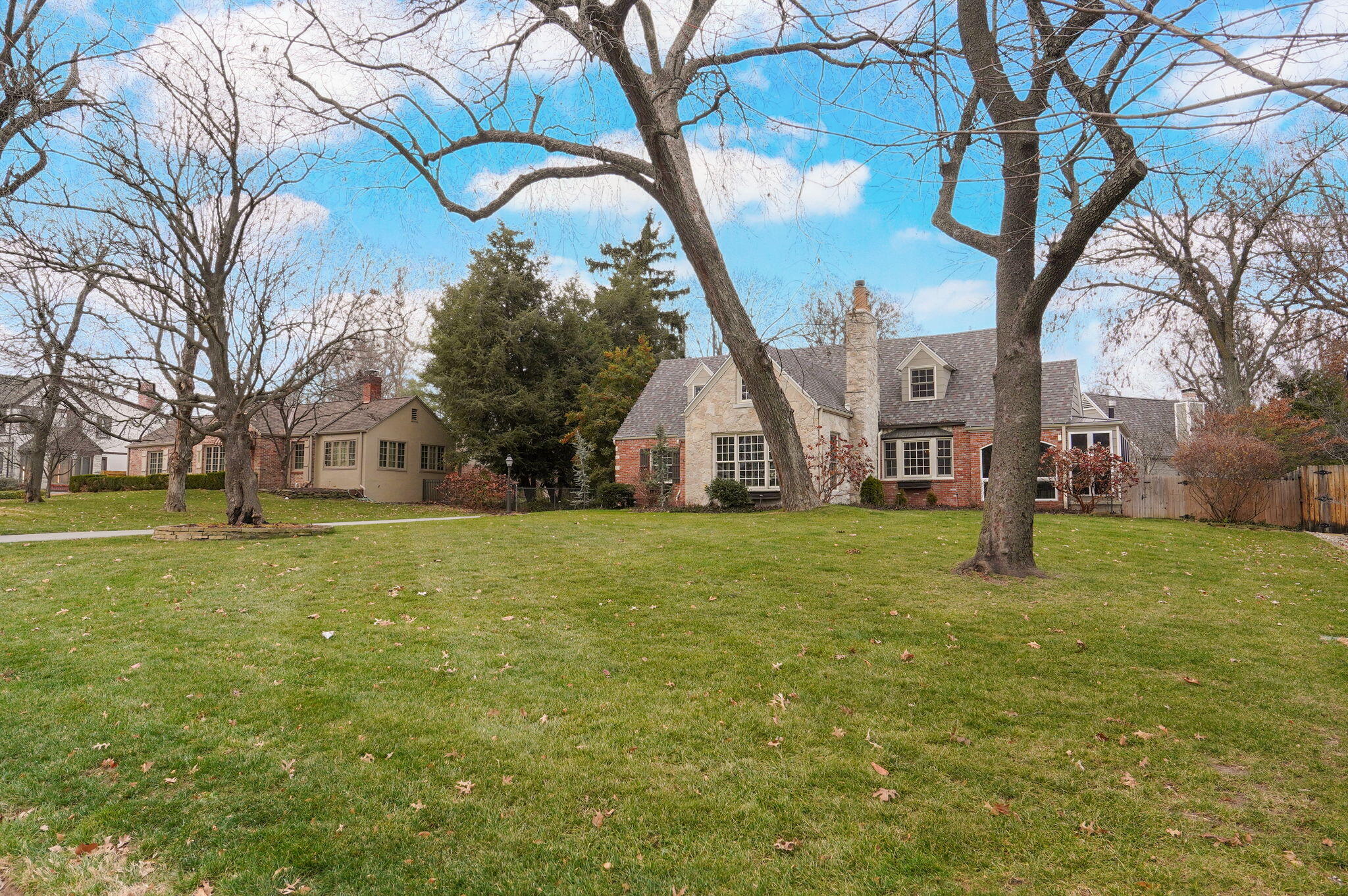 Country Club Distrct - Residential