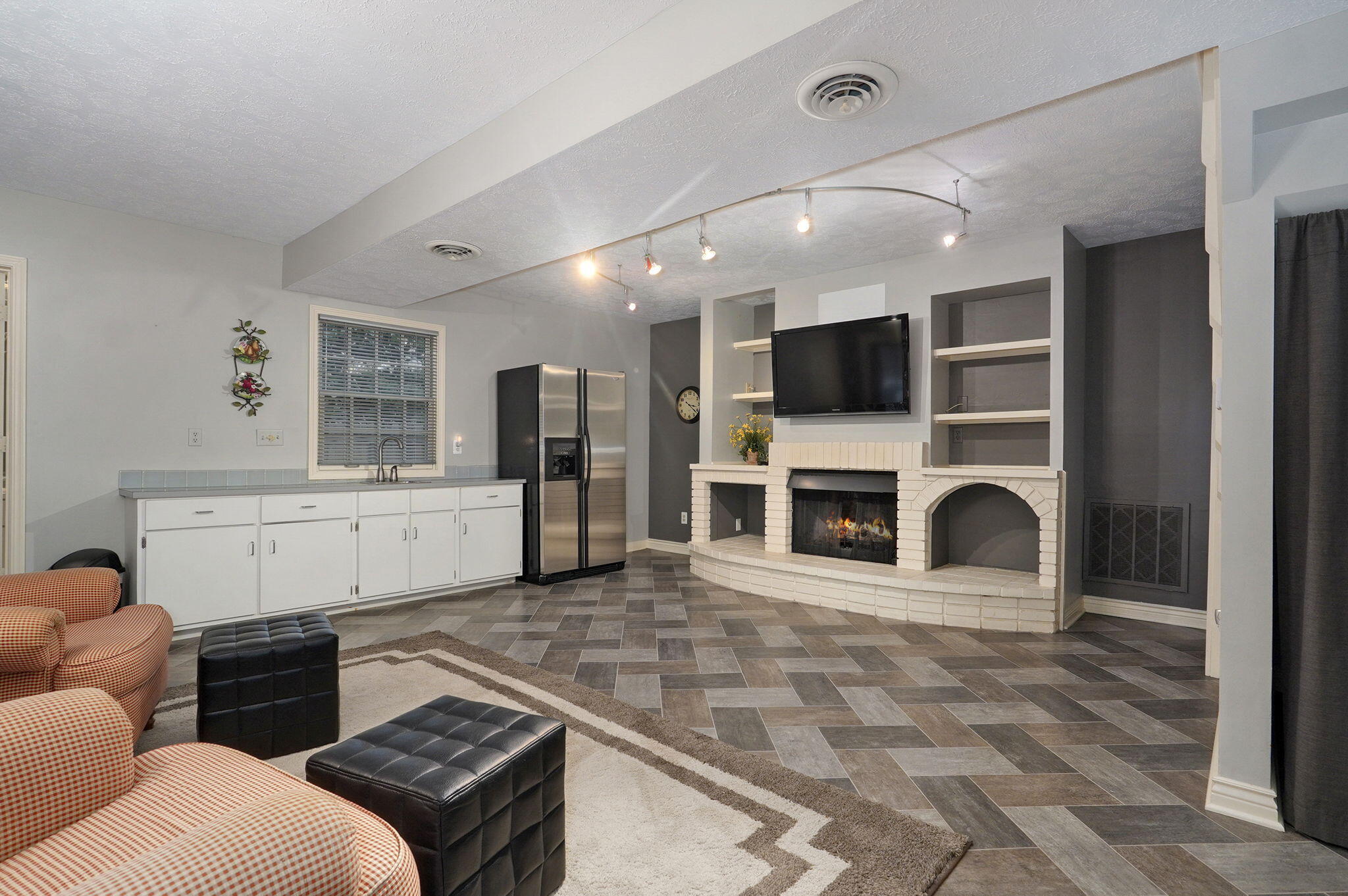 Country Club Distrct - Residential