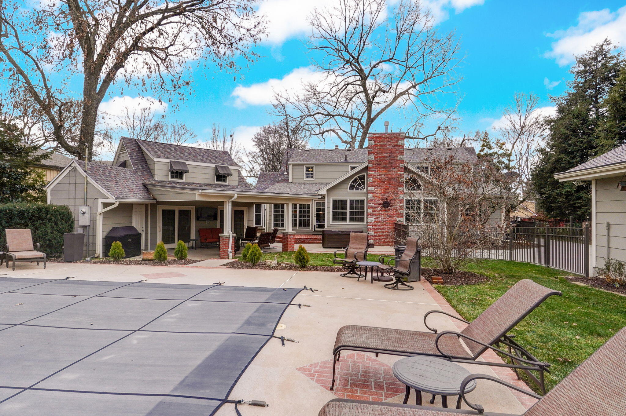 Country Club Distrct - Residential
