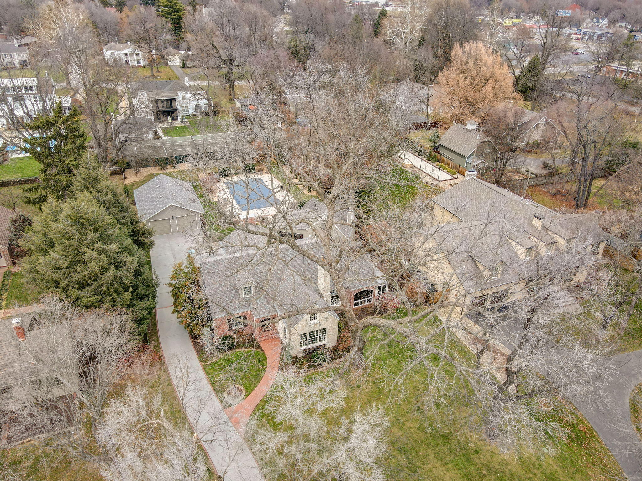 Country Club Distrct - Residential