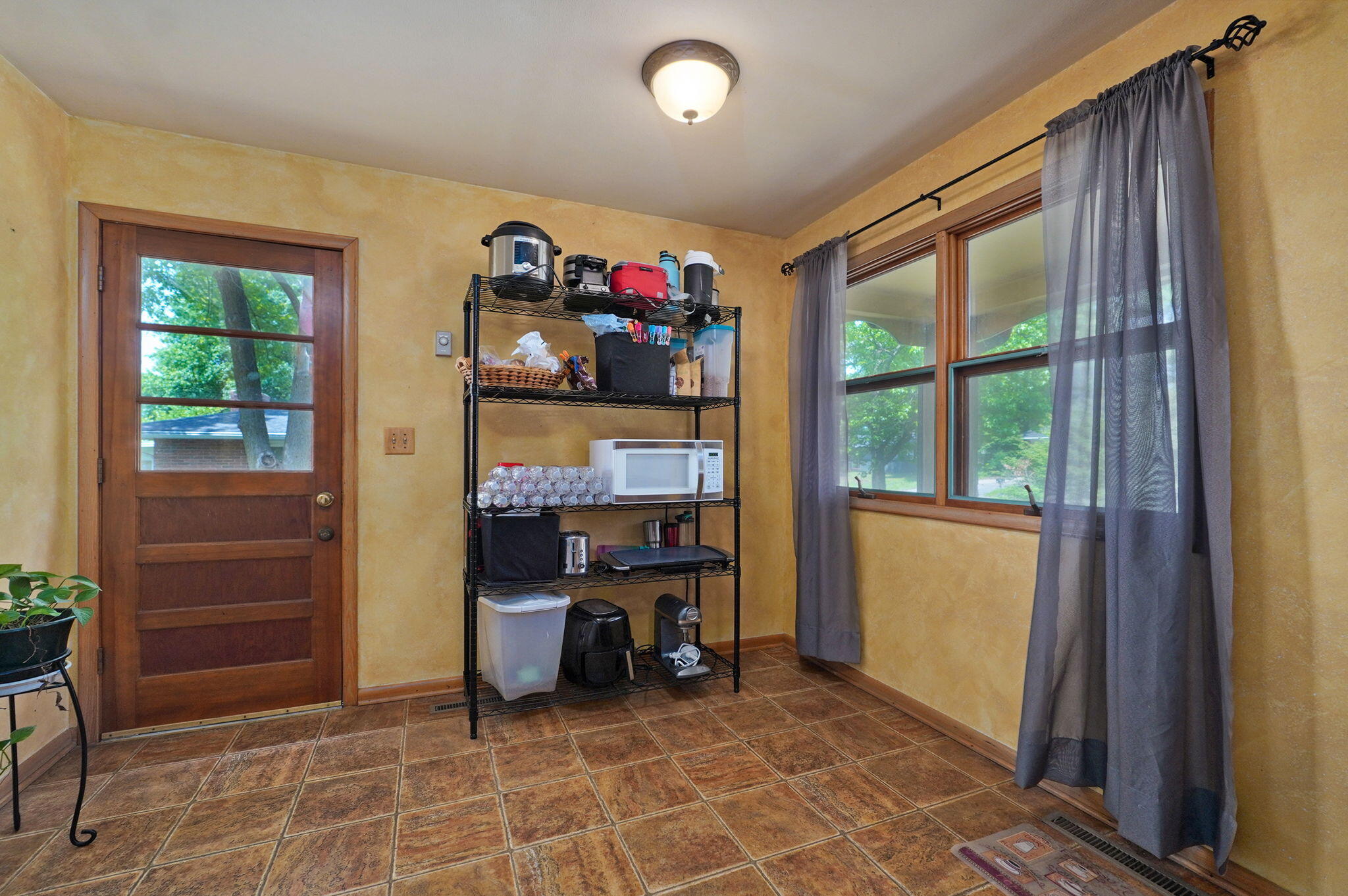 Lawrence-Not in List - Residential
