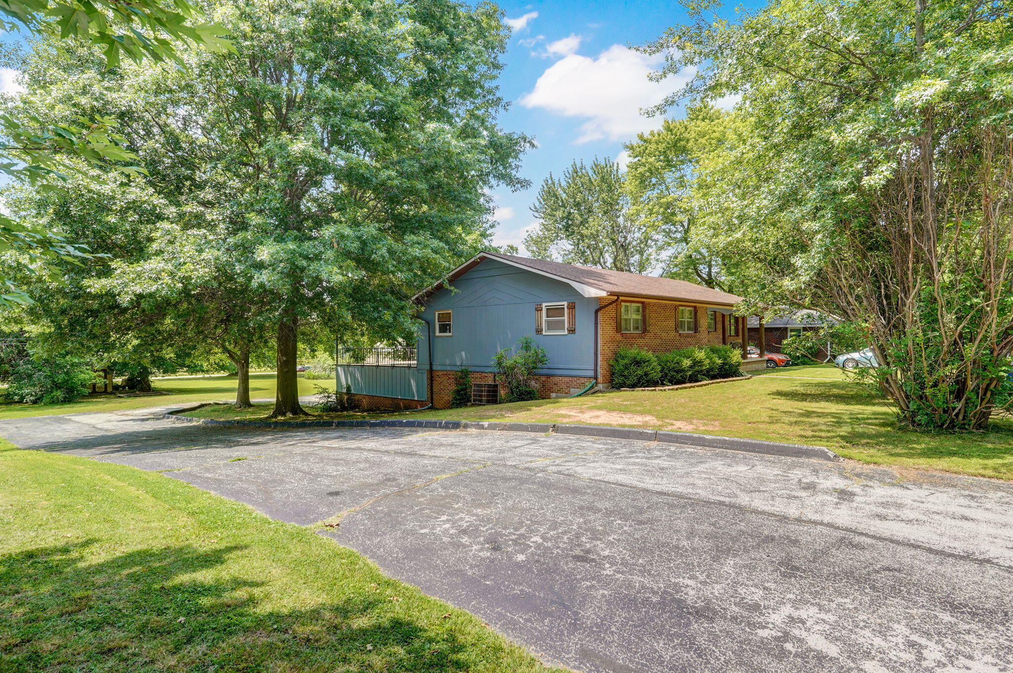 Lawrence-Not in List - Residential