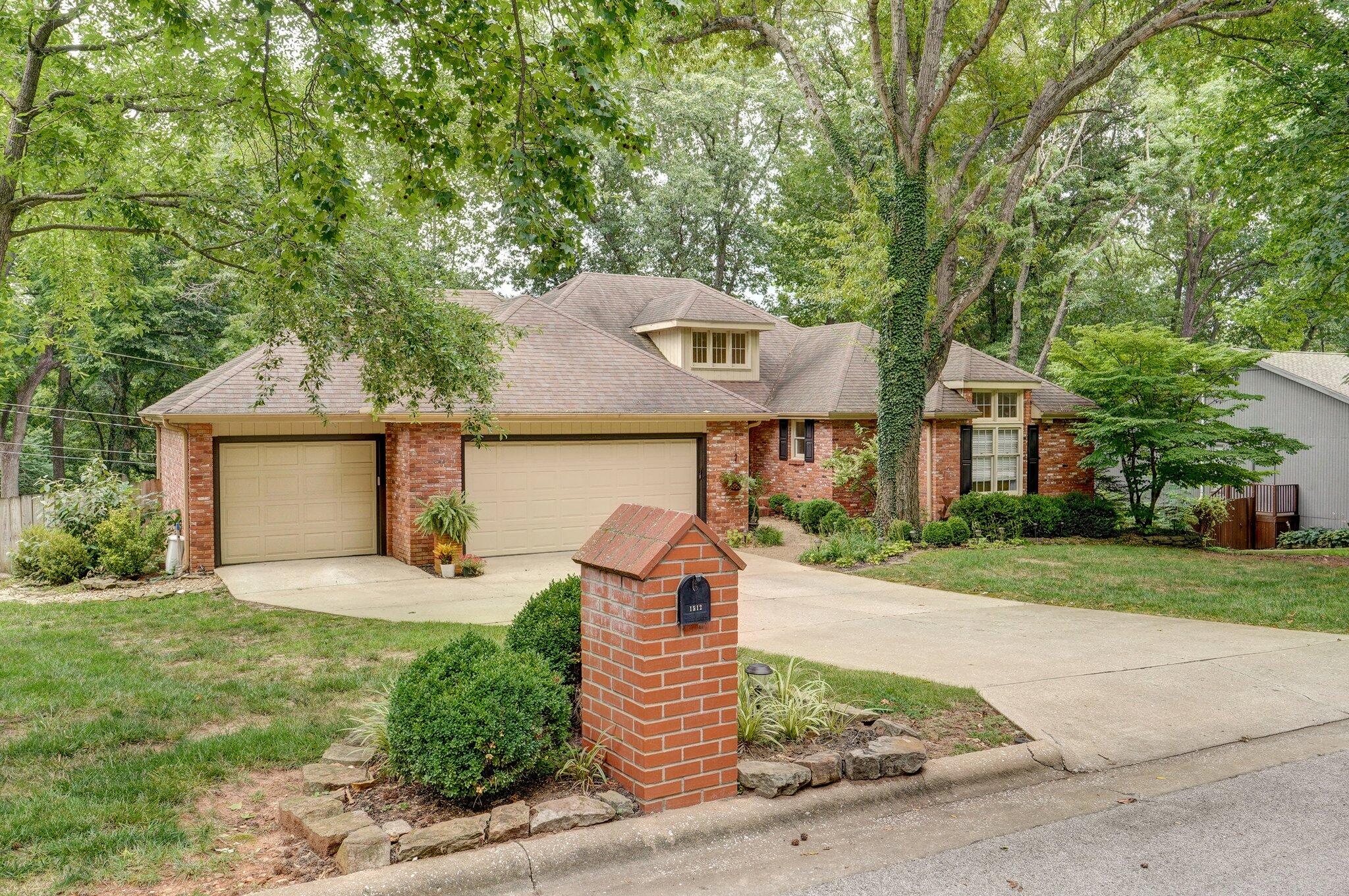Oak Knolls - Residential