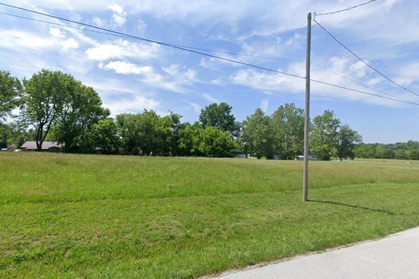 612 W MORROW ST, BUFFALO, MO 65622 - Image f52fd23ae9a5960d95c87bb0caa09024/3337798921