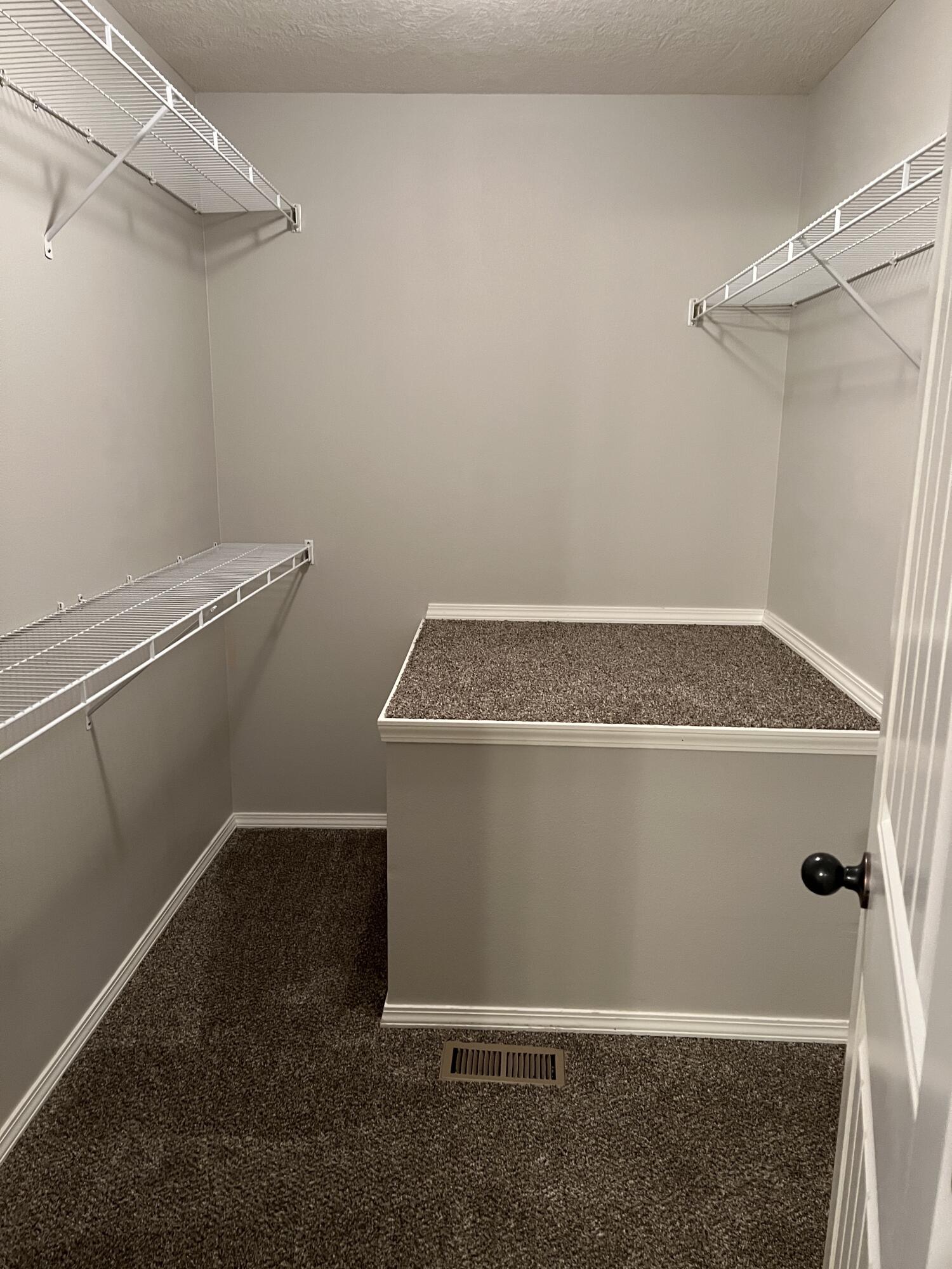 Pine Crest - Residential
