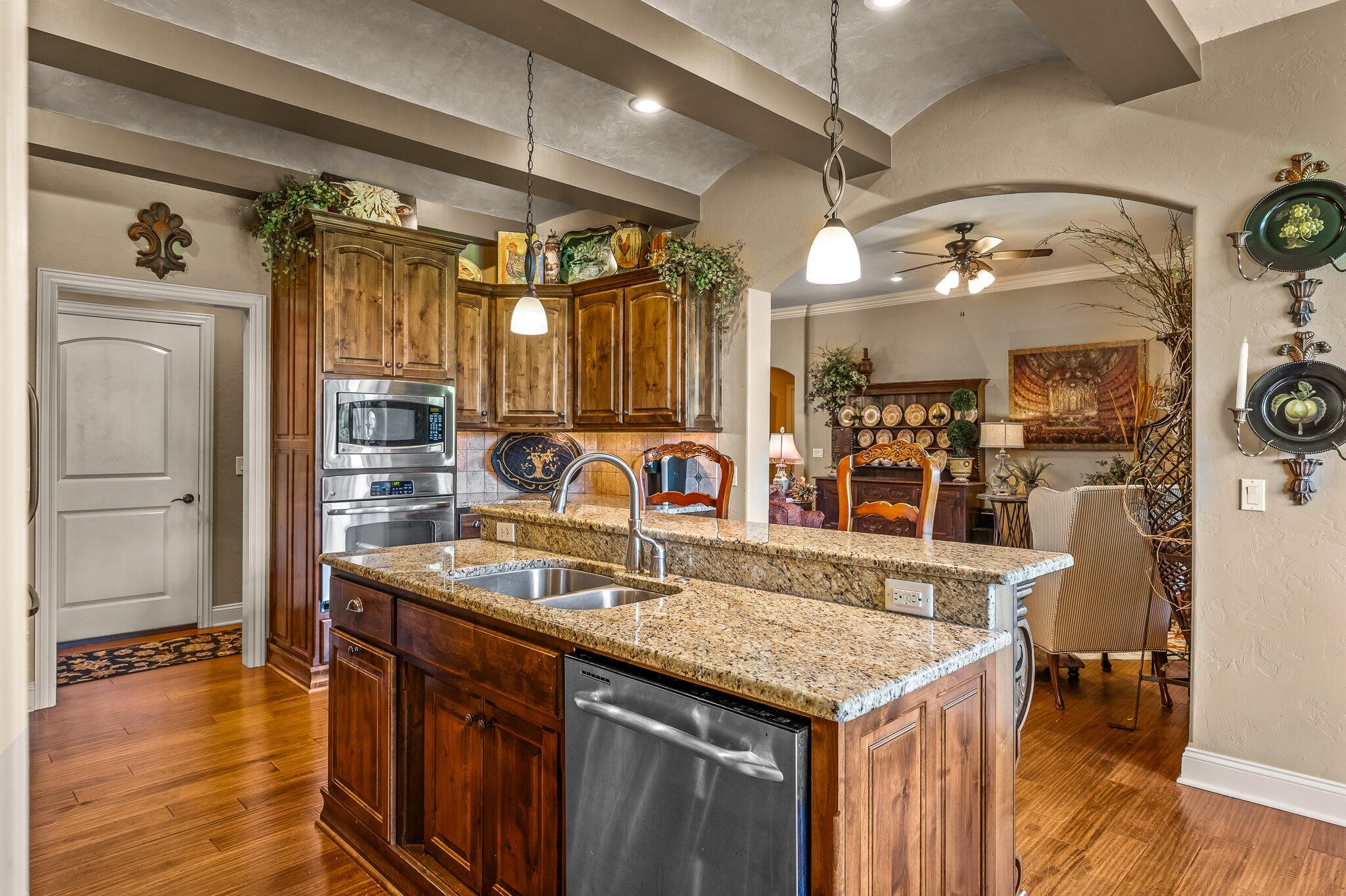 Olde Ivy - Residential