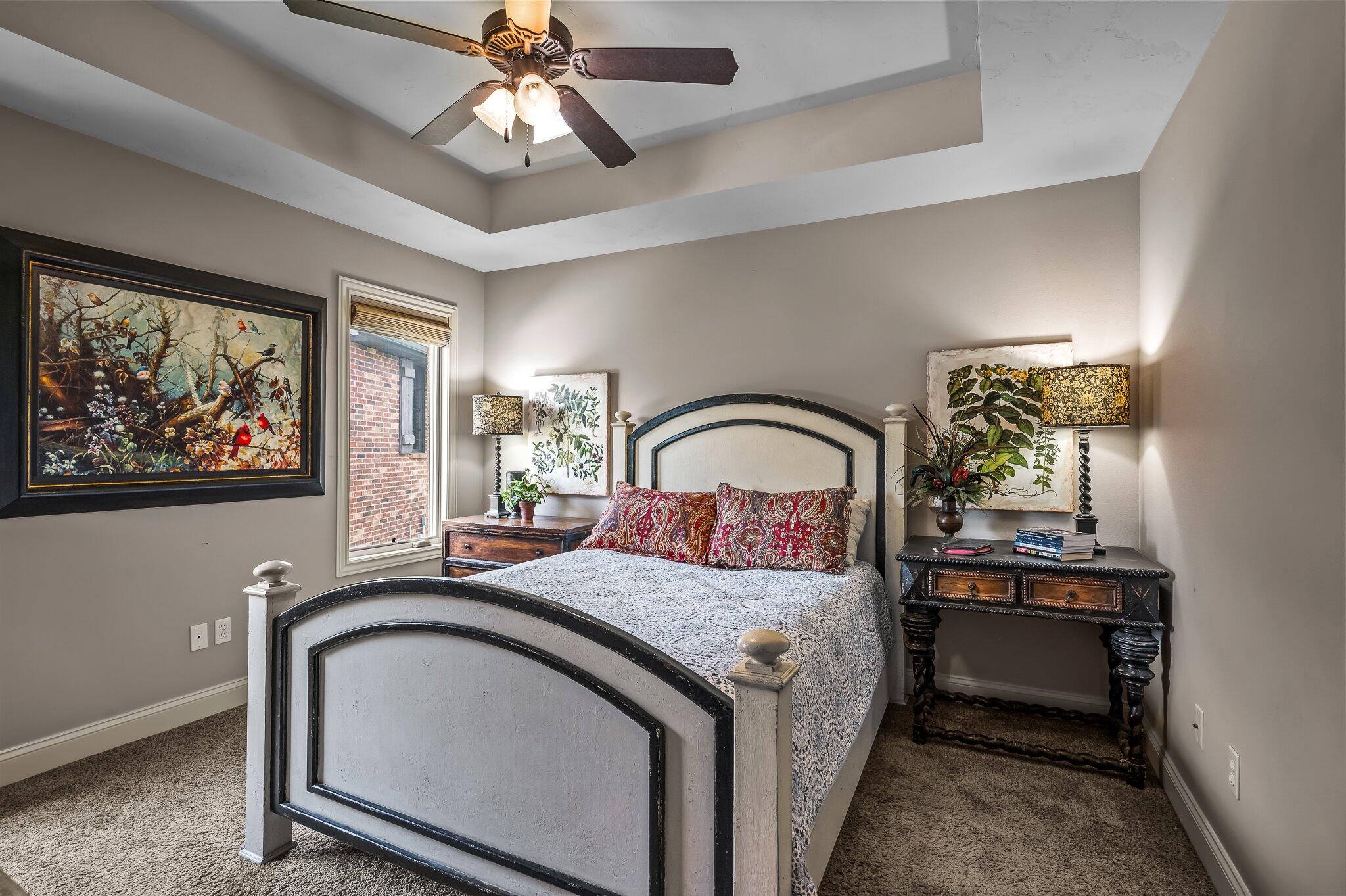 Olde Ivy - Residential