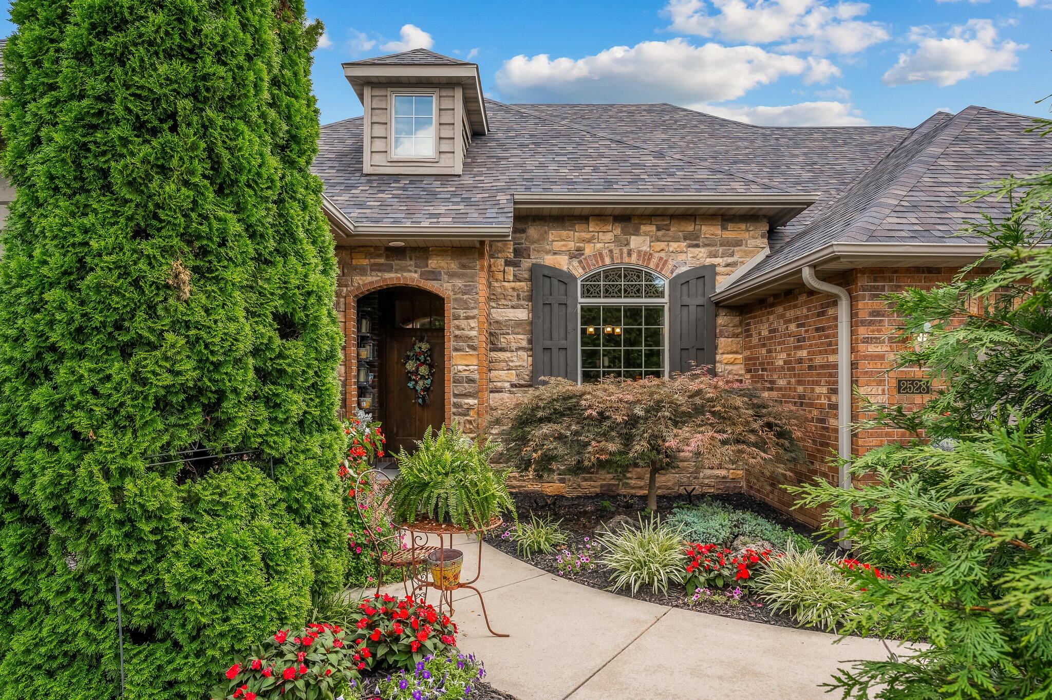 Olde Ivy - Residential