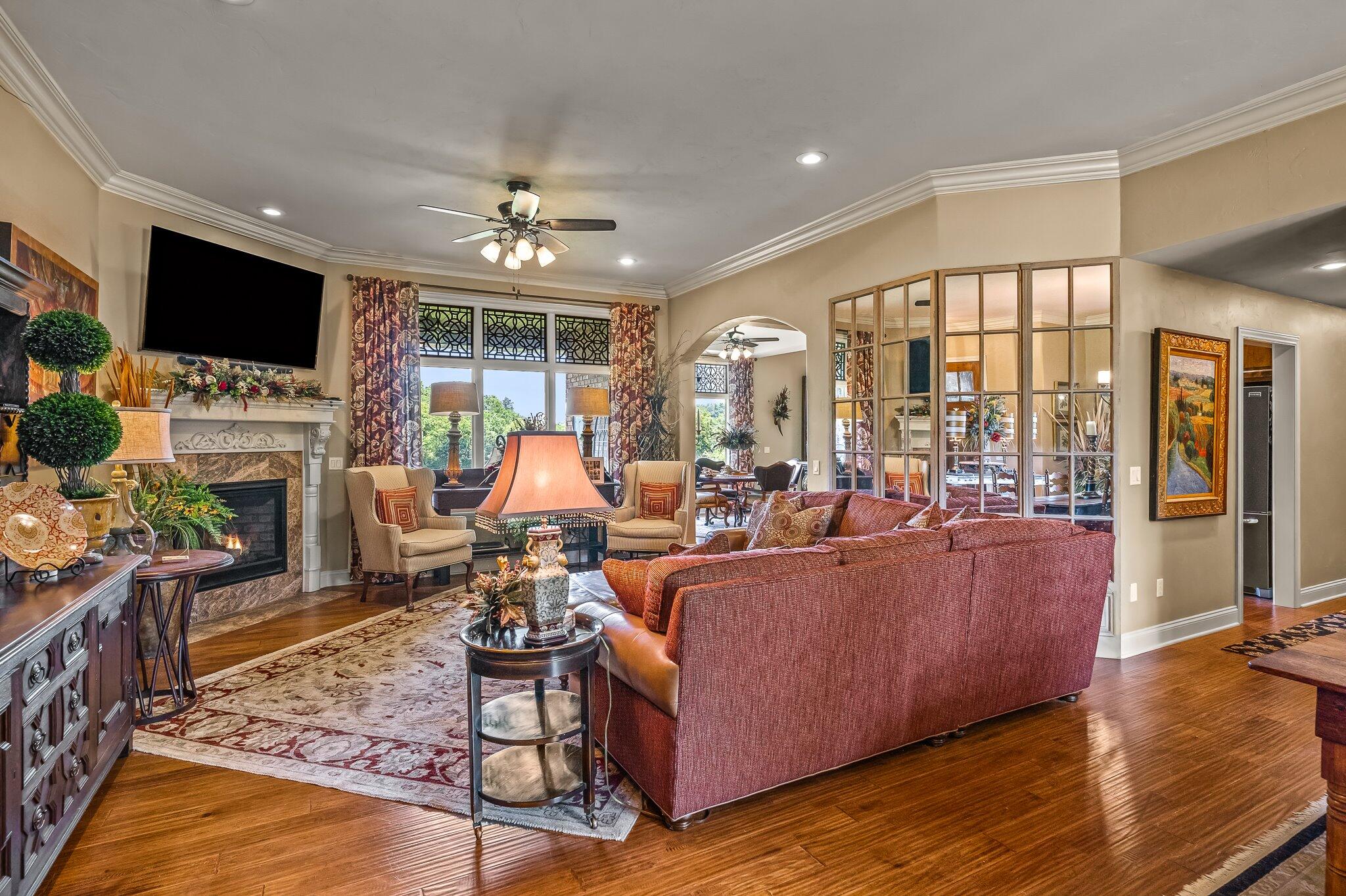 Olde Ivy - Residential