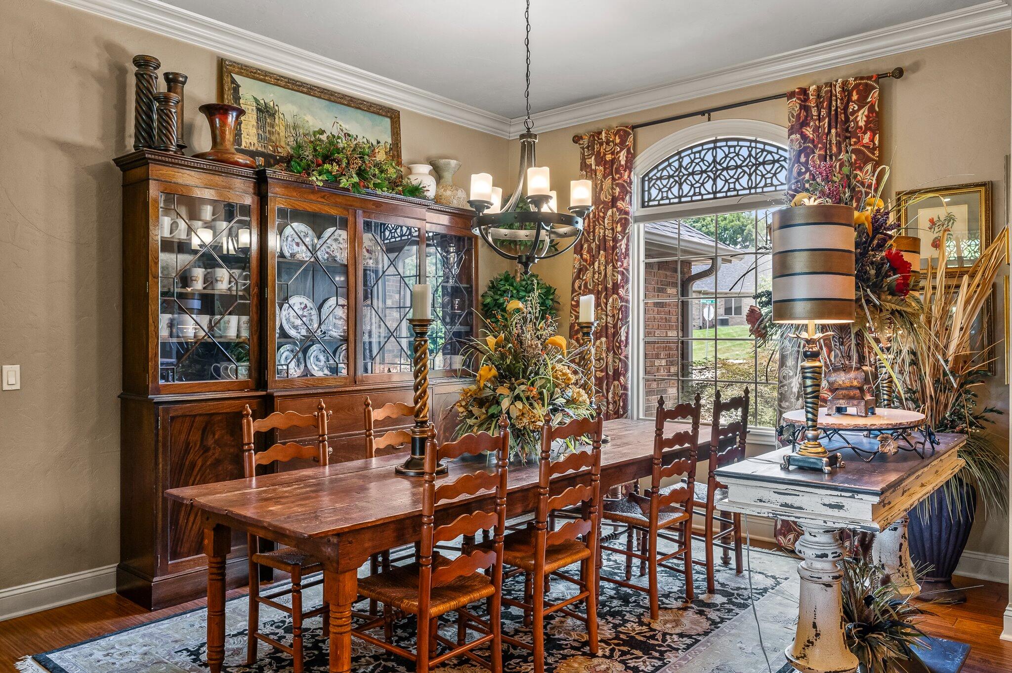 Olde Ivy - Residential