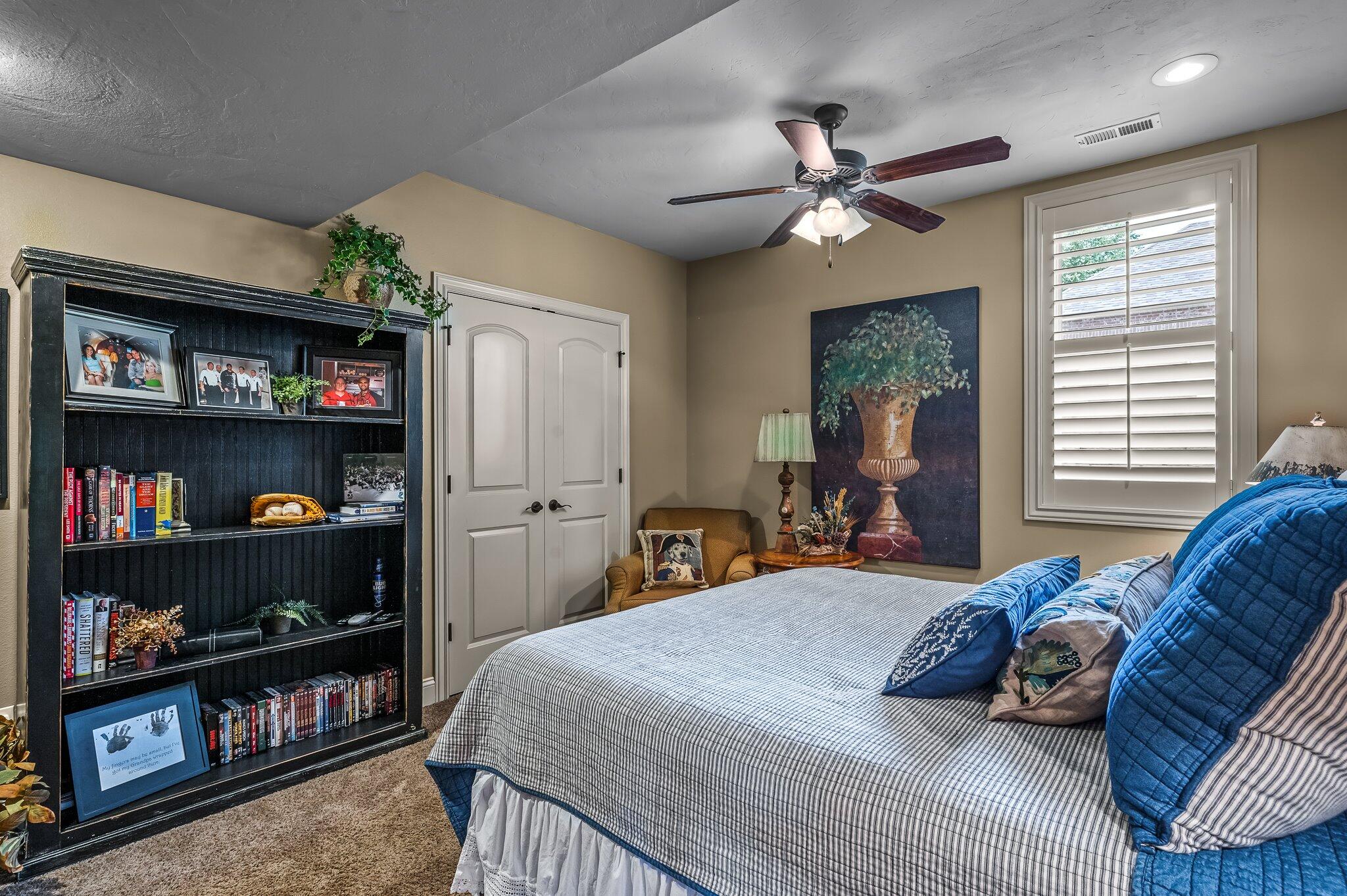 Olde Ivy - Residential