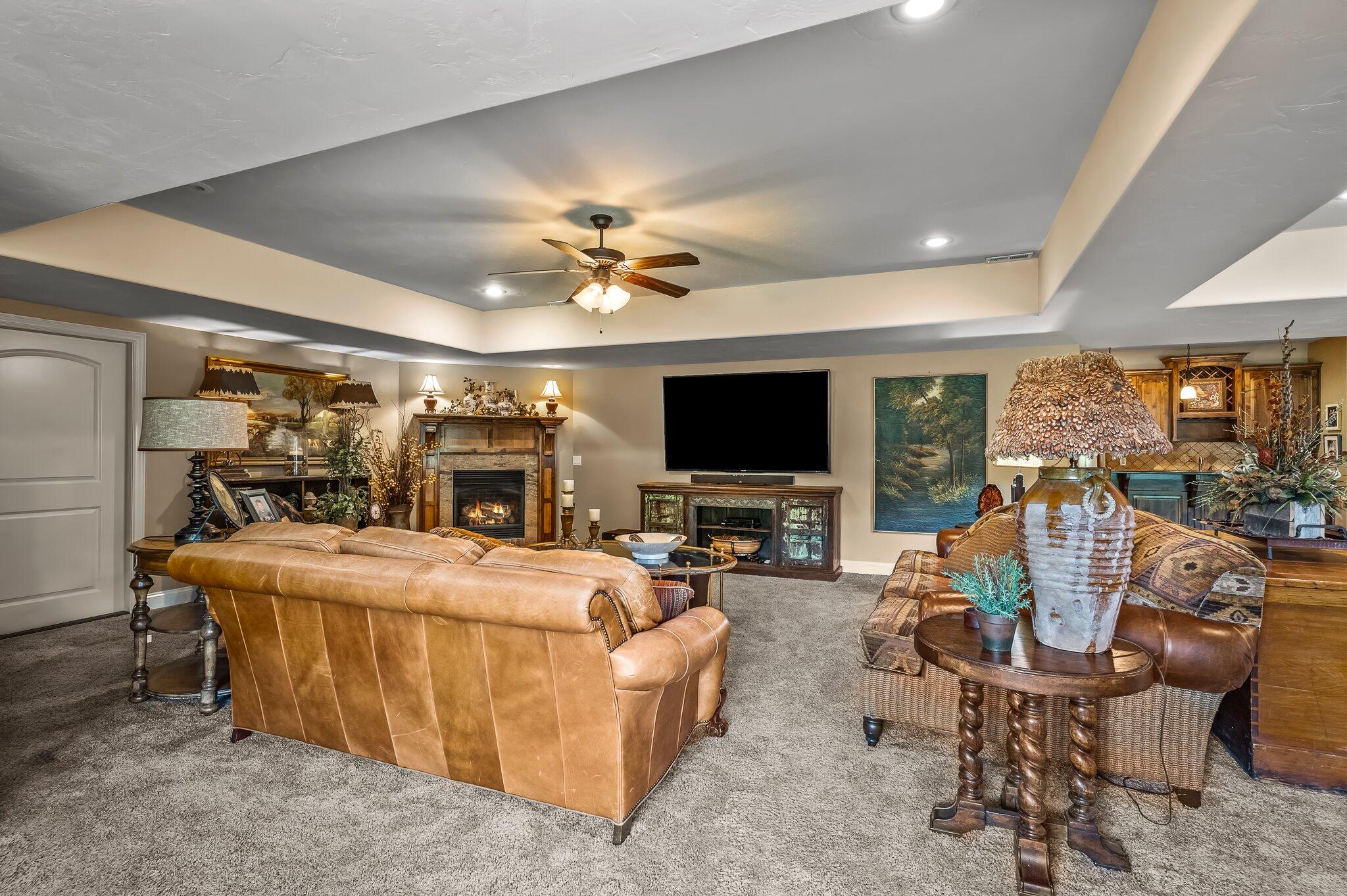 Olde Ivy - Residential
