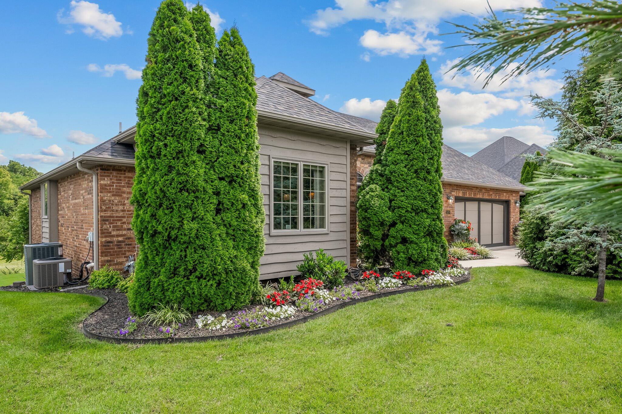 Olde Ivy - Residential