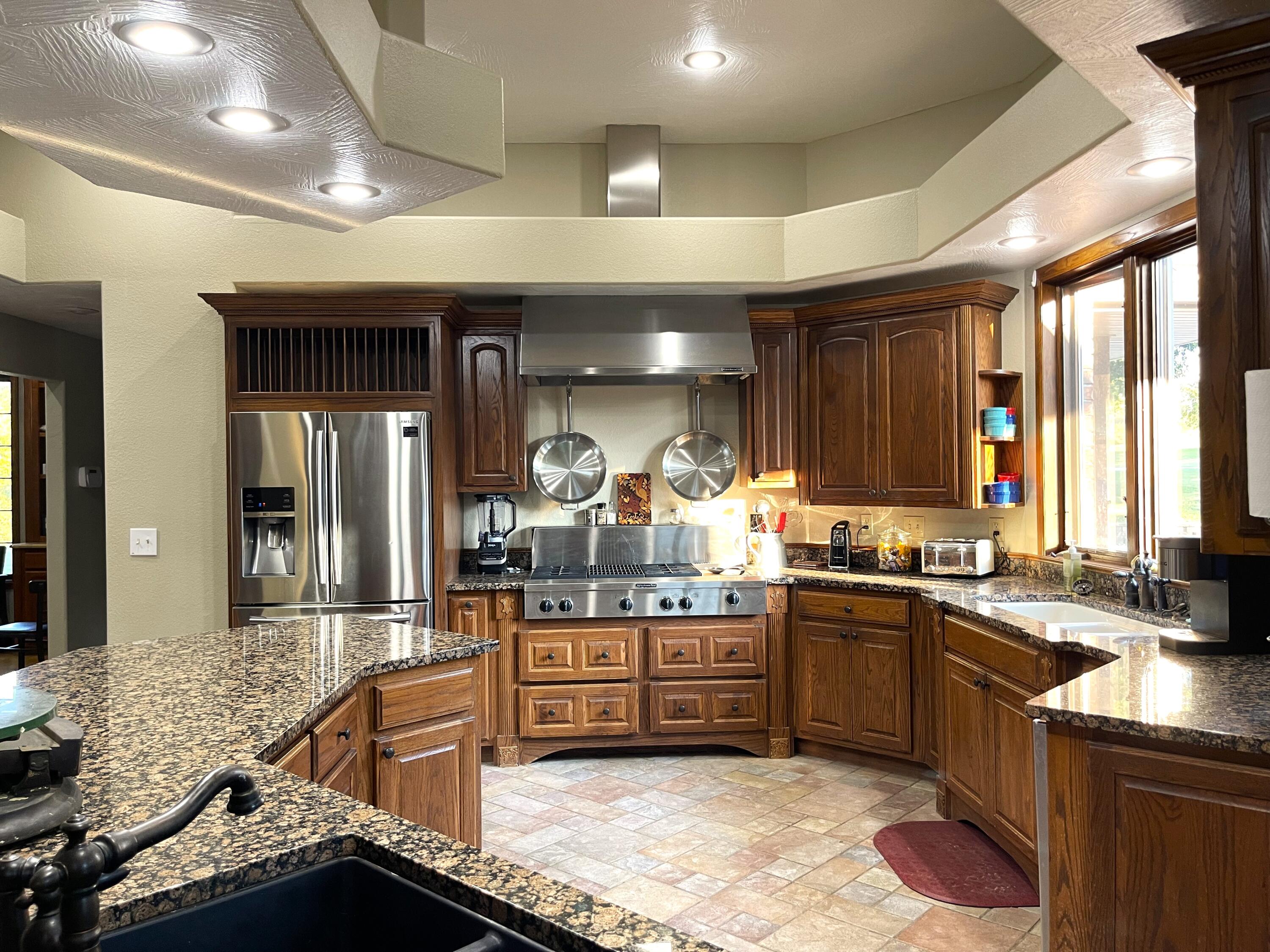 Regal Estates at Cox Ford - Residential