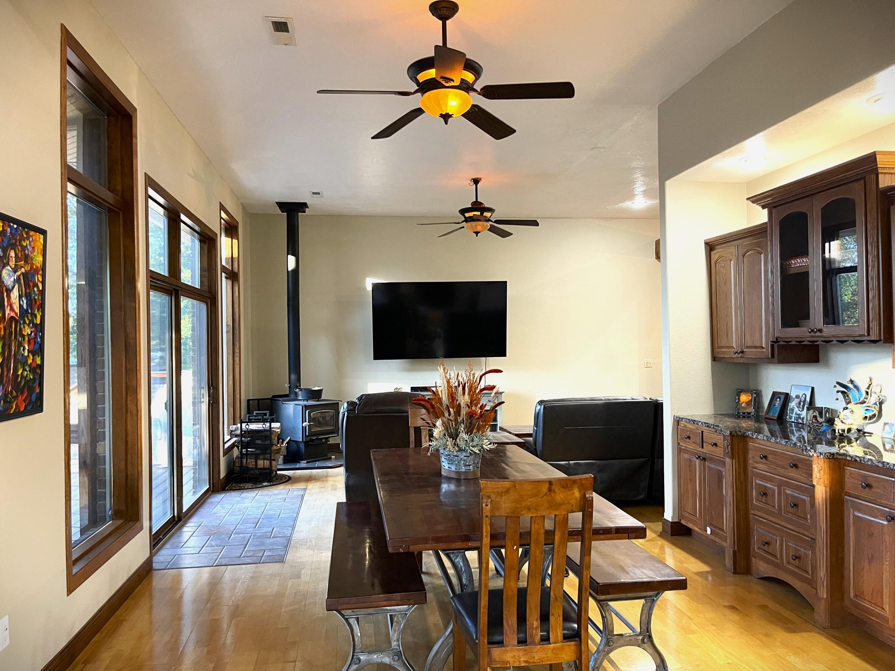 Regal Estates at Cox Ford - Residential