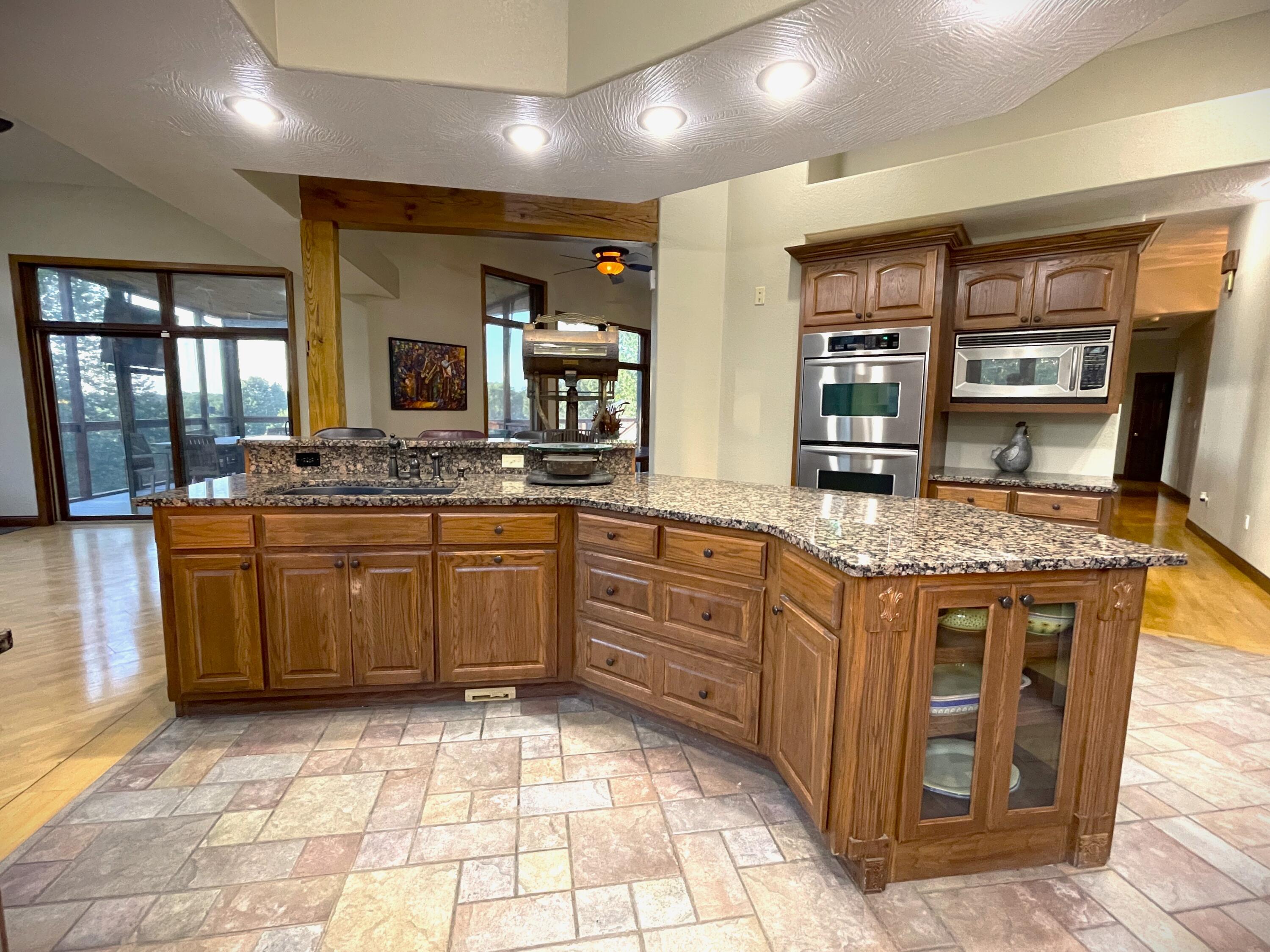 Regal Estates at Cox Ford - Residential