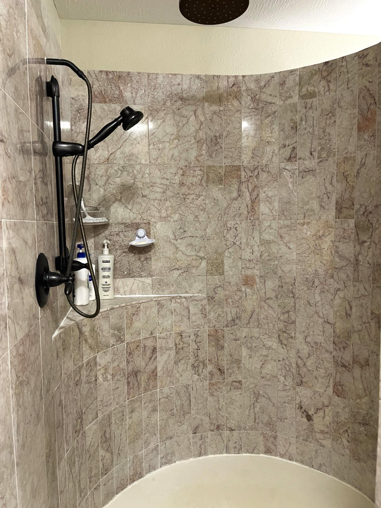 Regal Estates at Cox Ford - Residential