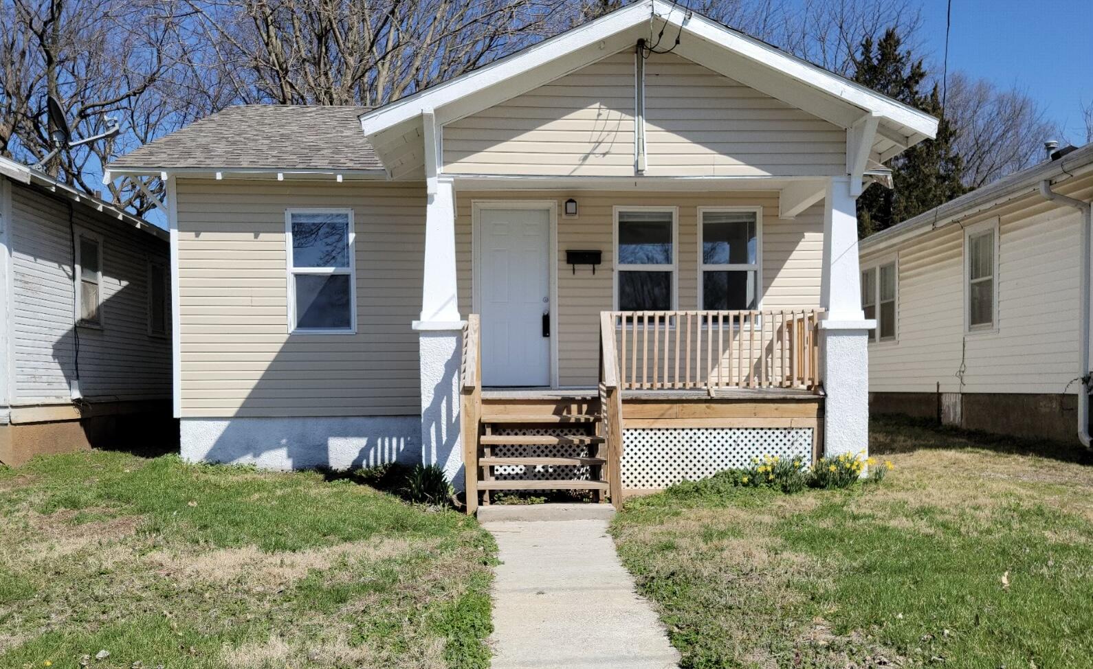 Newly Updated Bungalow!New Roof, new floors and everything in between!  New electric central heat furnace, new waterheater, new siding and more!  This is Beauty you got to see!