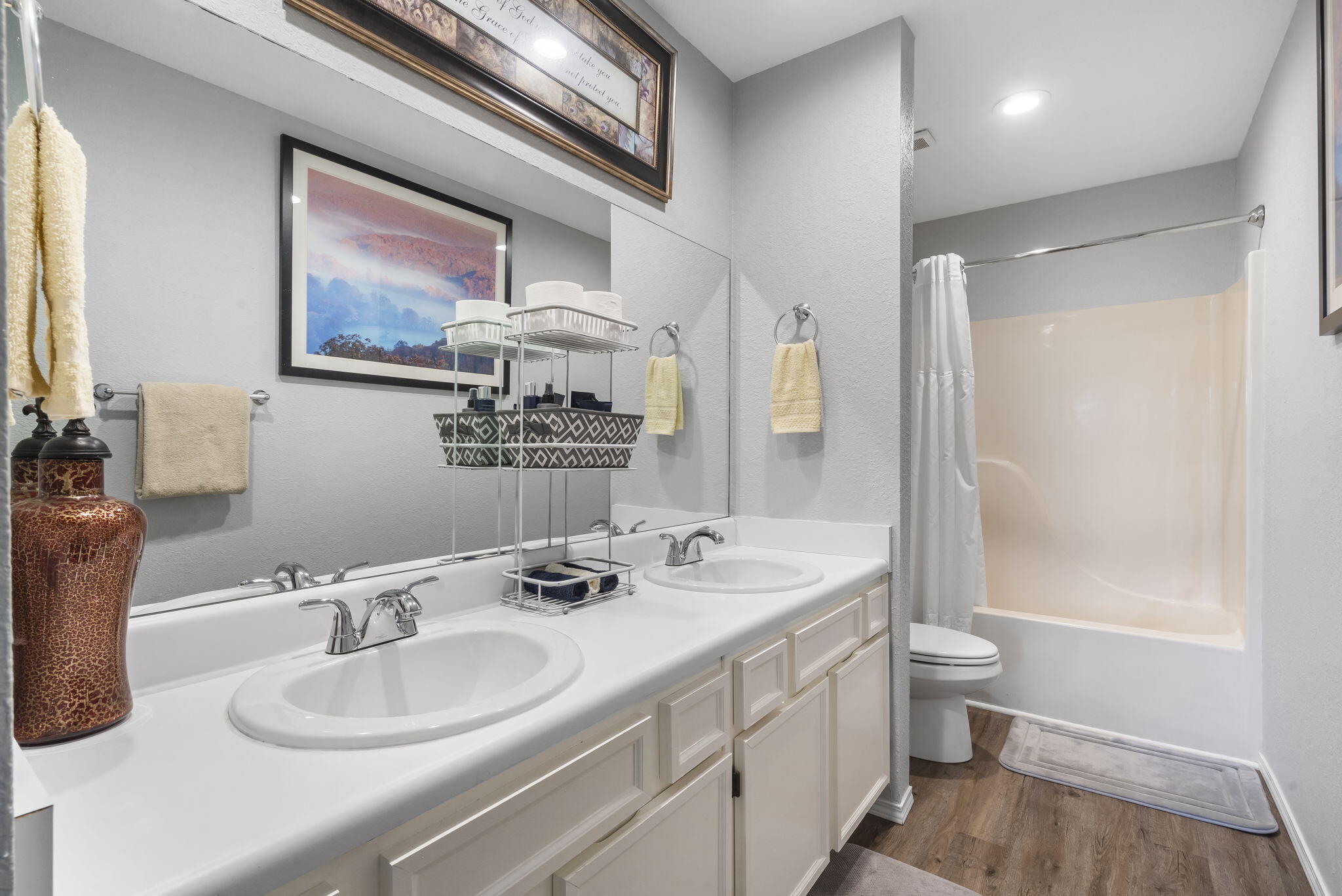 Lantern Bay Condos - Residential