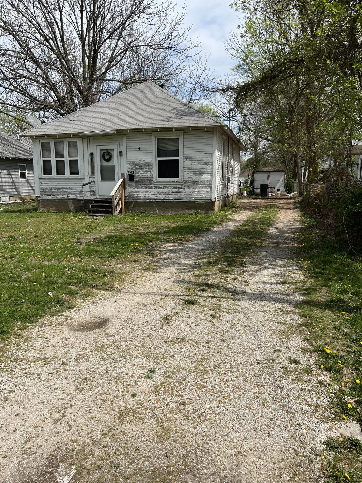 NO repairs will be made.  Please call listing agent for questions.  Great rental, need TLC
