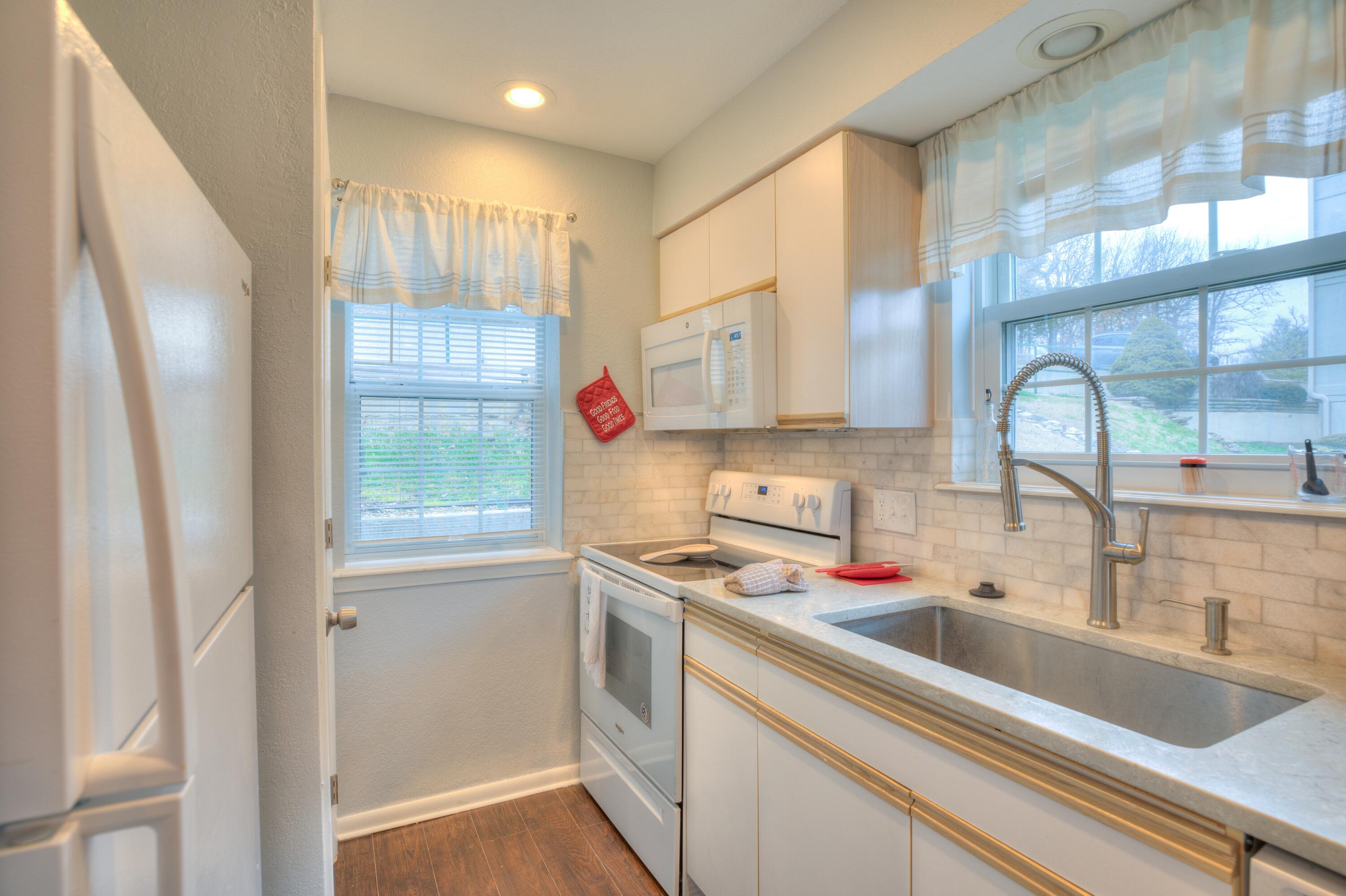 Holiday Hills Condos - Residential
