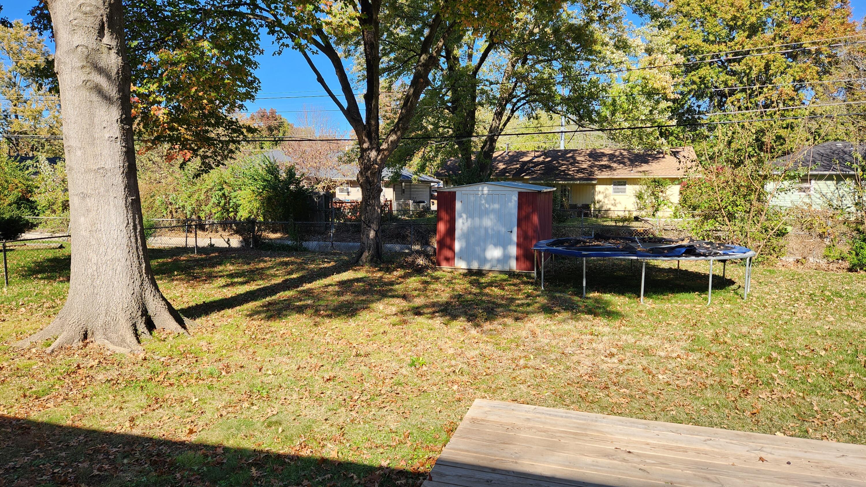 Meador Park Est - Residential
